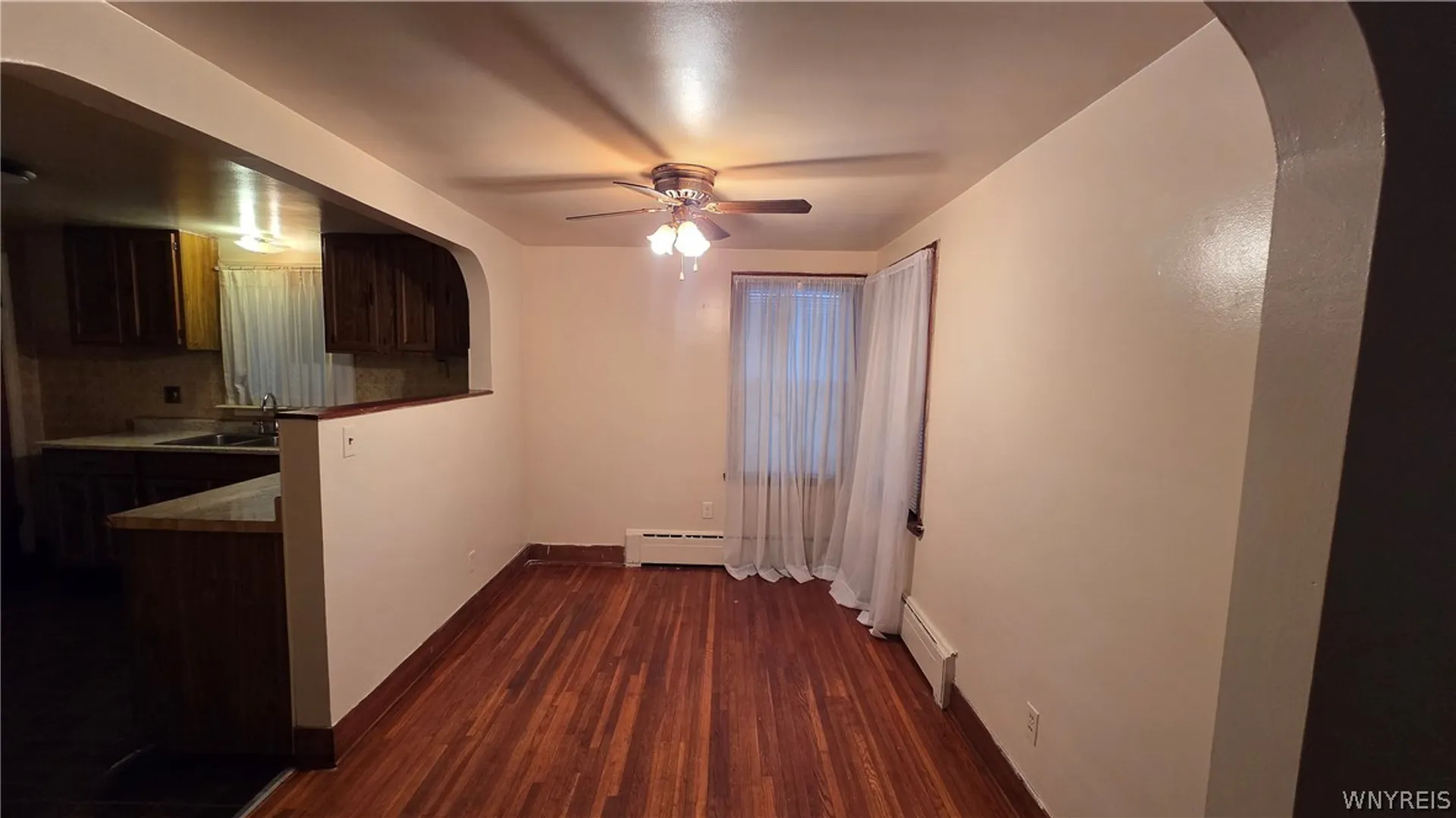 Property at 17 Suffolk Street, Buffalo, NY 14215 7