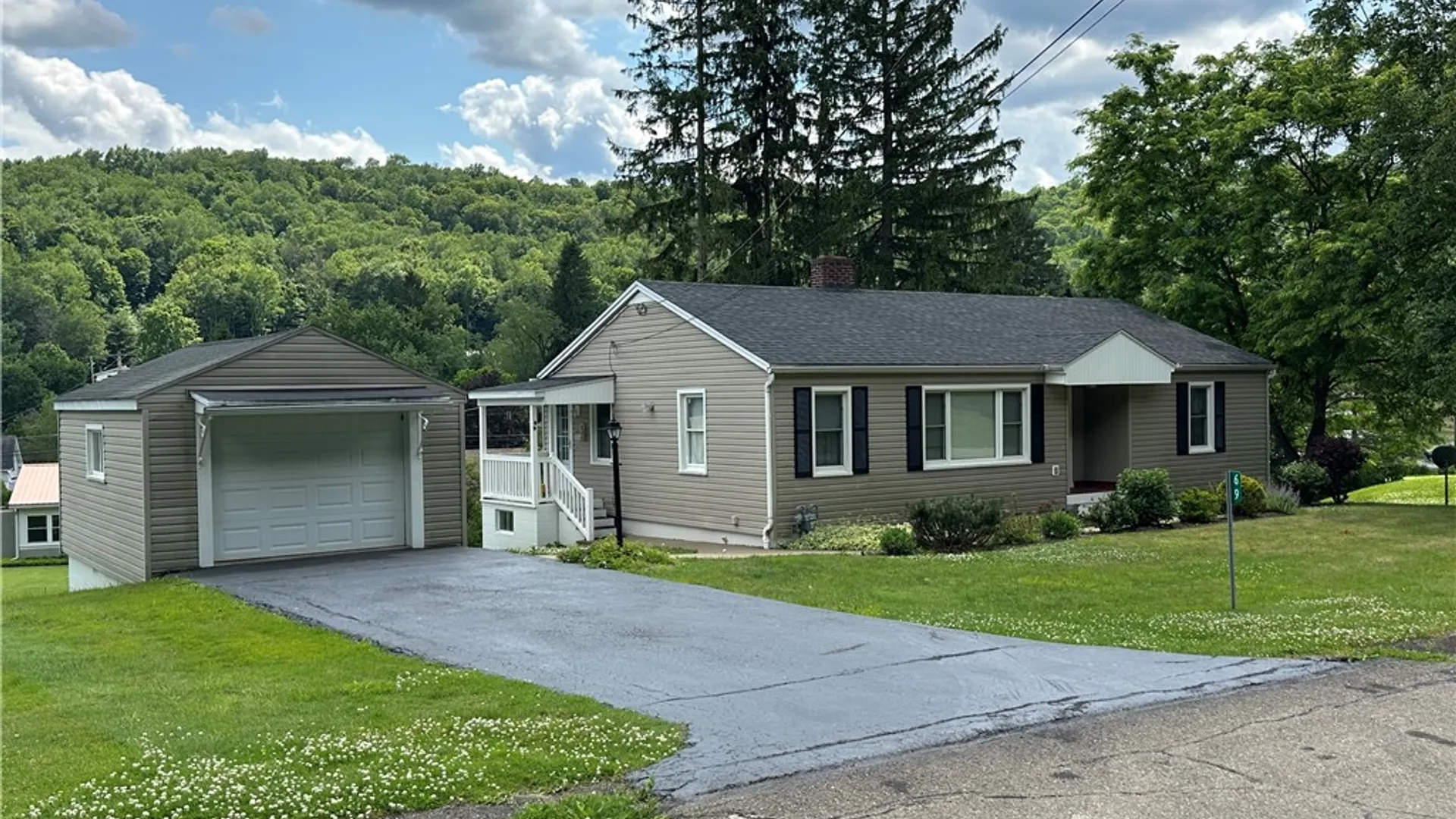 Property at 69 Fiske Avenue, Bradford Town, PA 16701 3