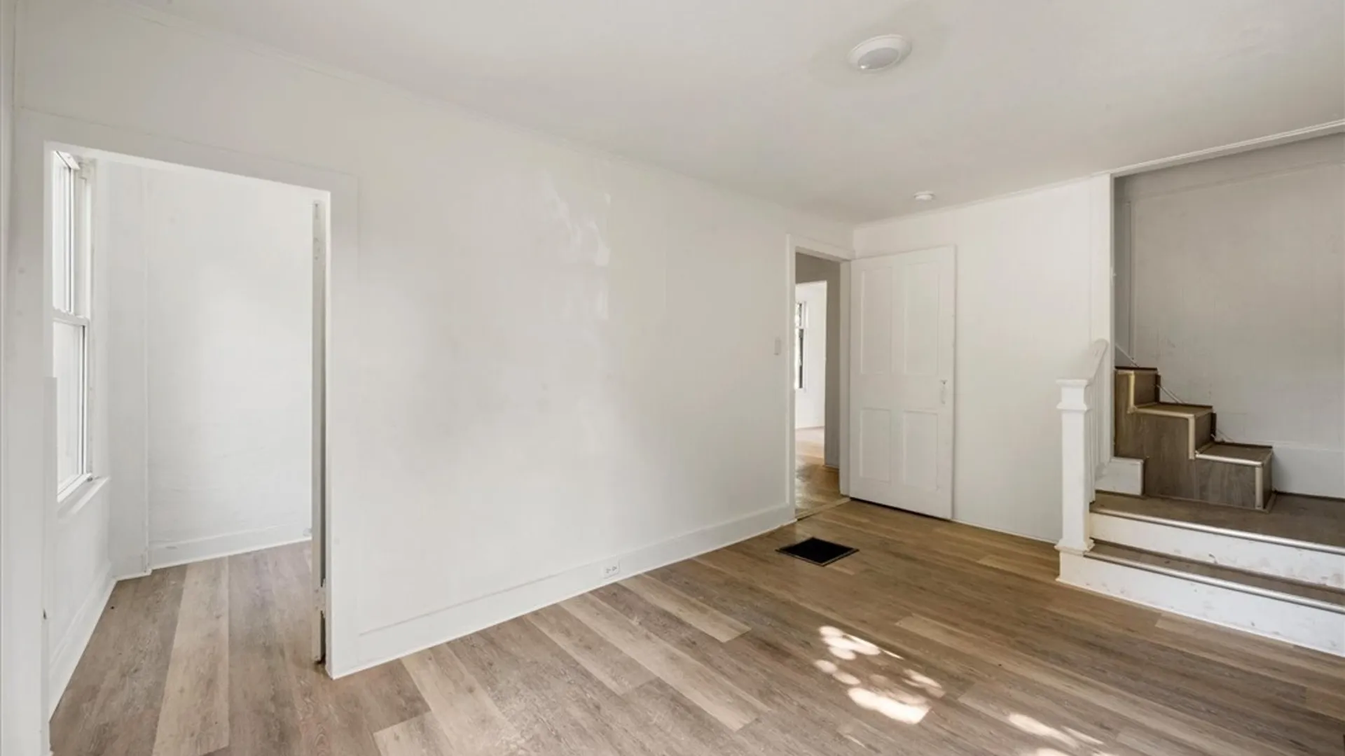 Property at 114 Genesee Street, Lenox, NY 13032 14