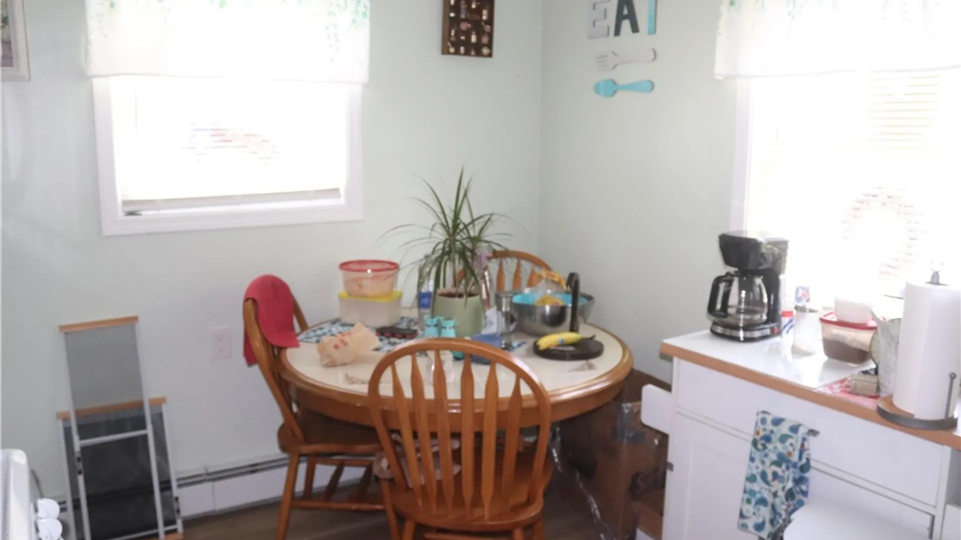 Property at 305 Burch Avenue, West Seneca, NY 14210 4