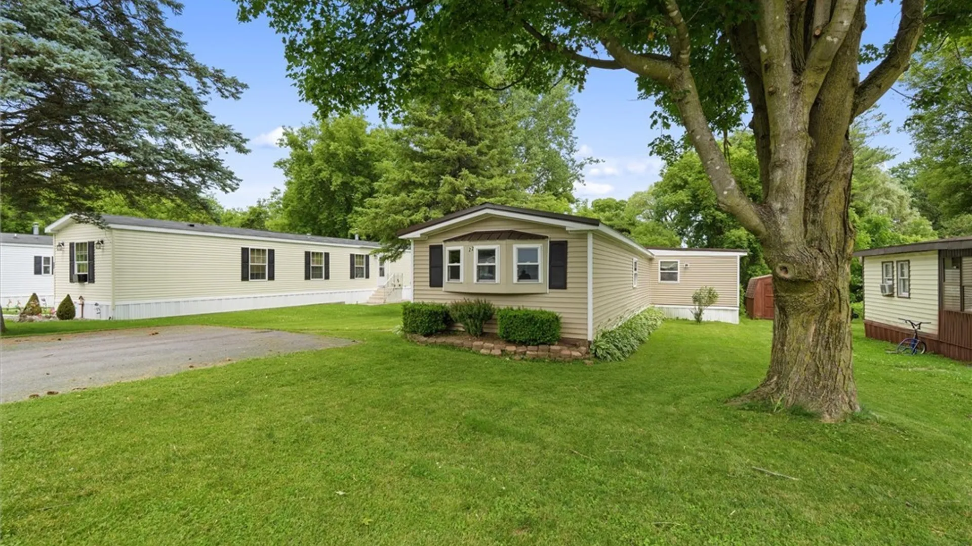 Property at 5969 Middle Rd, Stockbridge, NY 13409 3