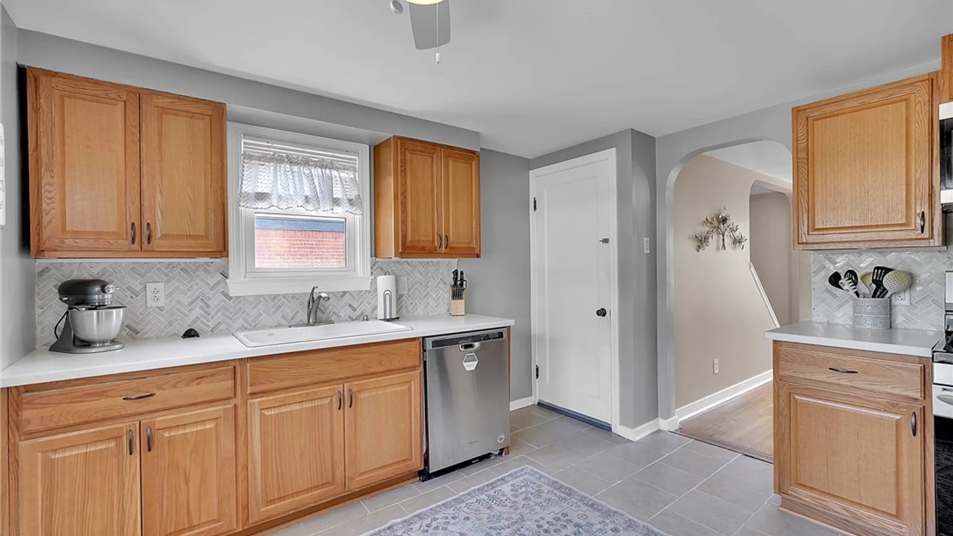 Property at 21 Peinkofer Drive, Cheektowaga, NY 14225 10