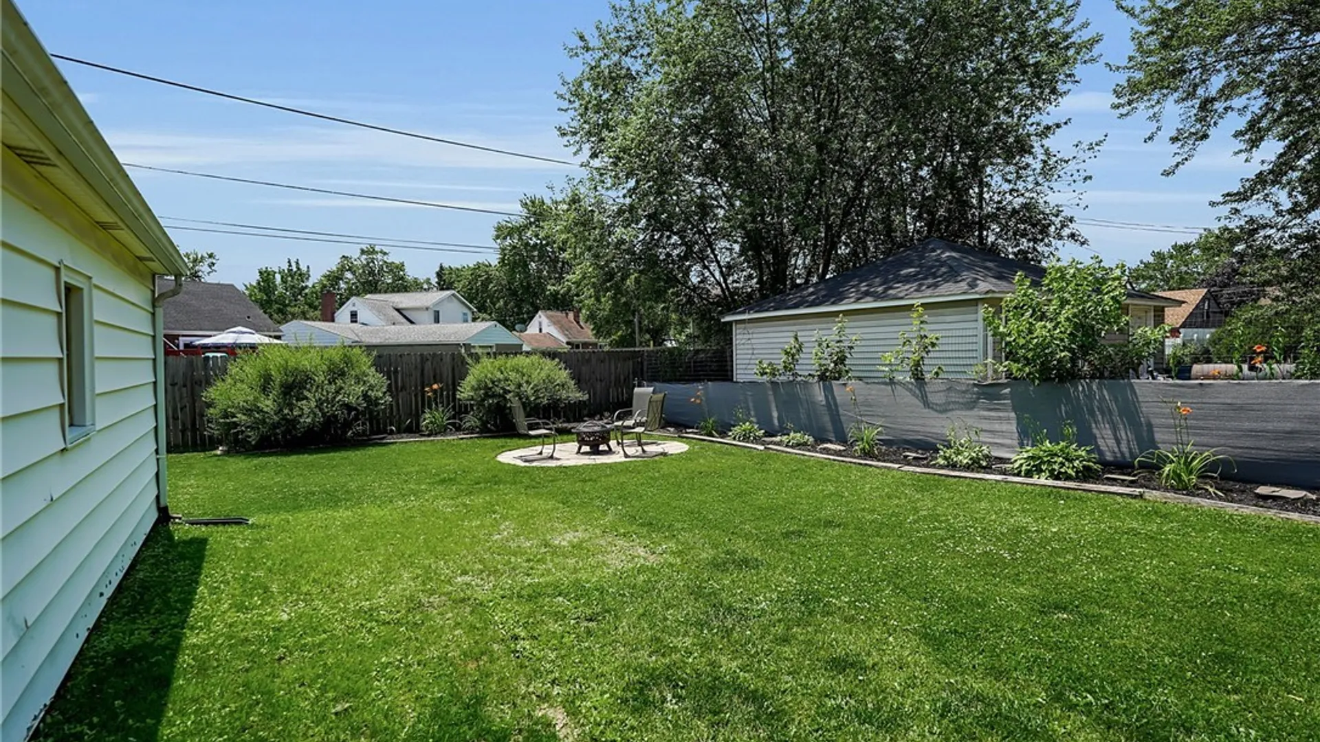 Property at 21 Peinkofer Drive, Cheektowaga, NY 14225 33