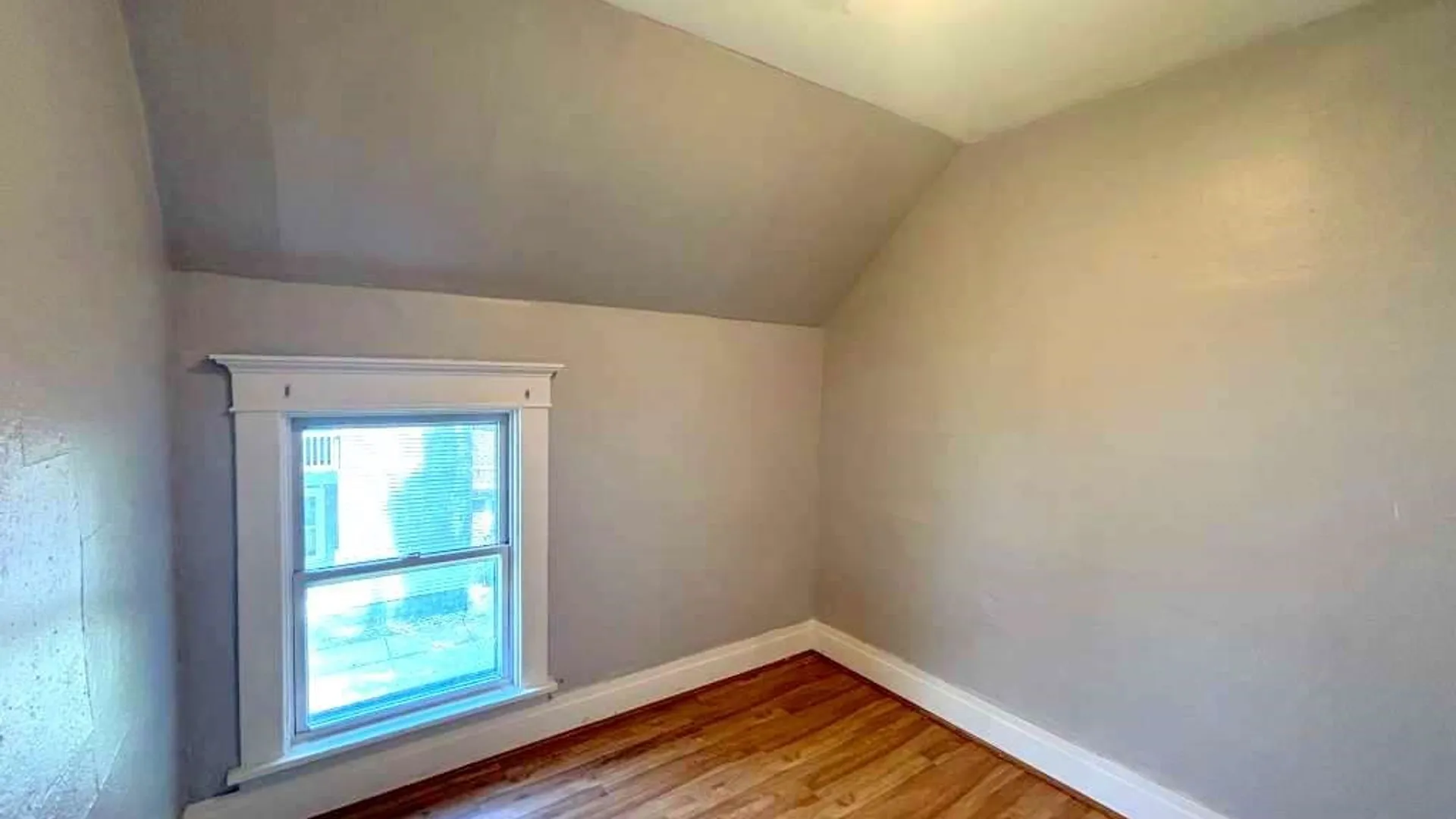 Property at 37 Fox Street, Buffalo, NY 14212 31