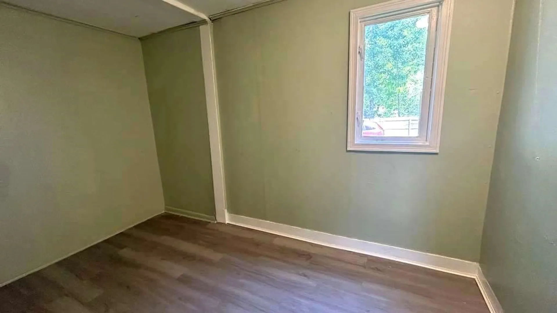 Property at 37 Fox Street, Buffalo, NY 14212 40