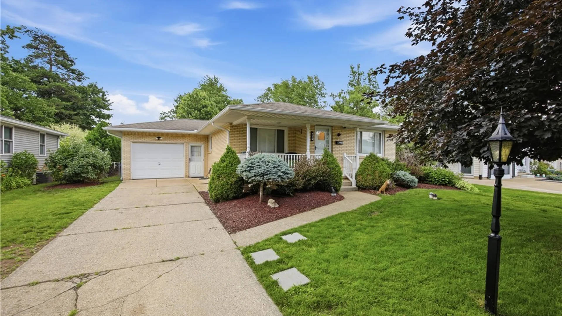 Property at 5051 Bradley Lane, Hamburg, NY 14075 2