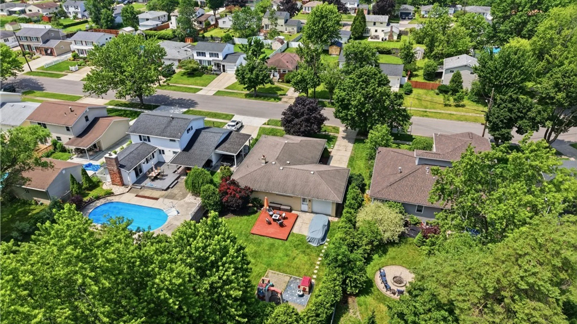 Property at 5051 Bradley Lane, Hamburg, NY 14075 42