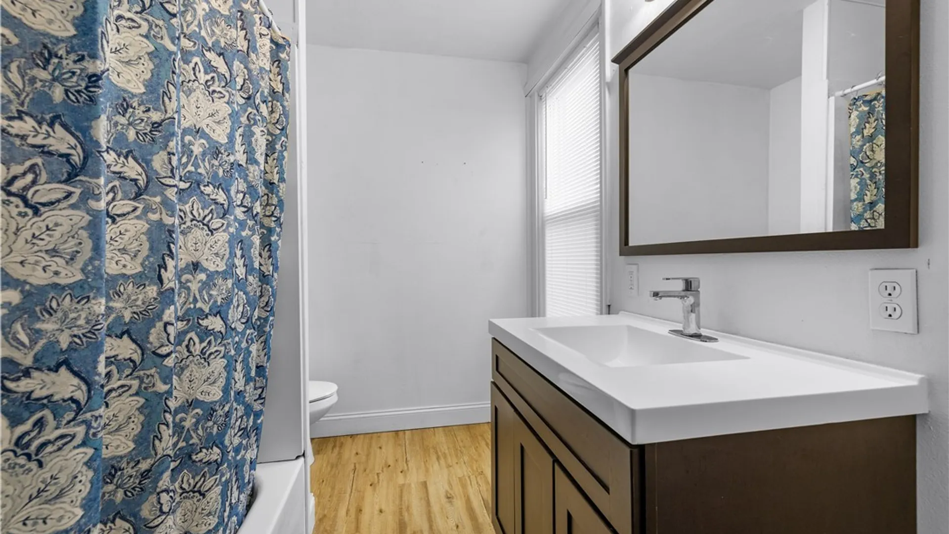 Property at 913 Kellogg Avenue, Utica, NY 13502 25