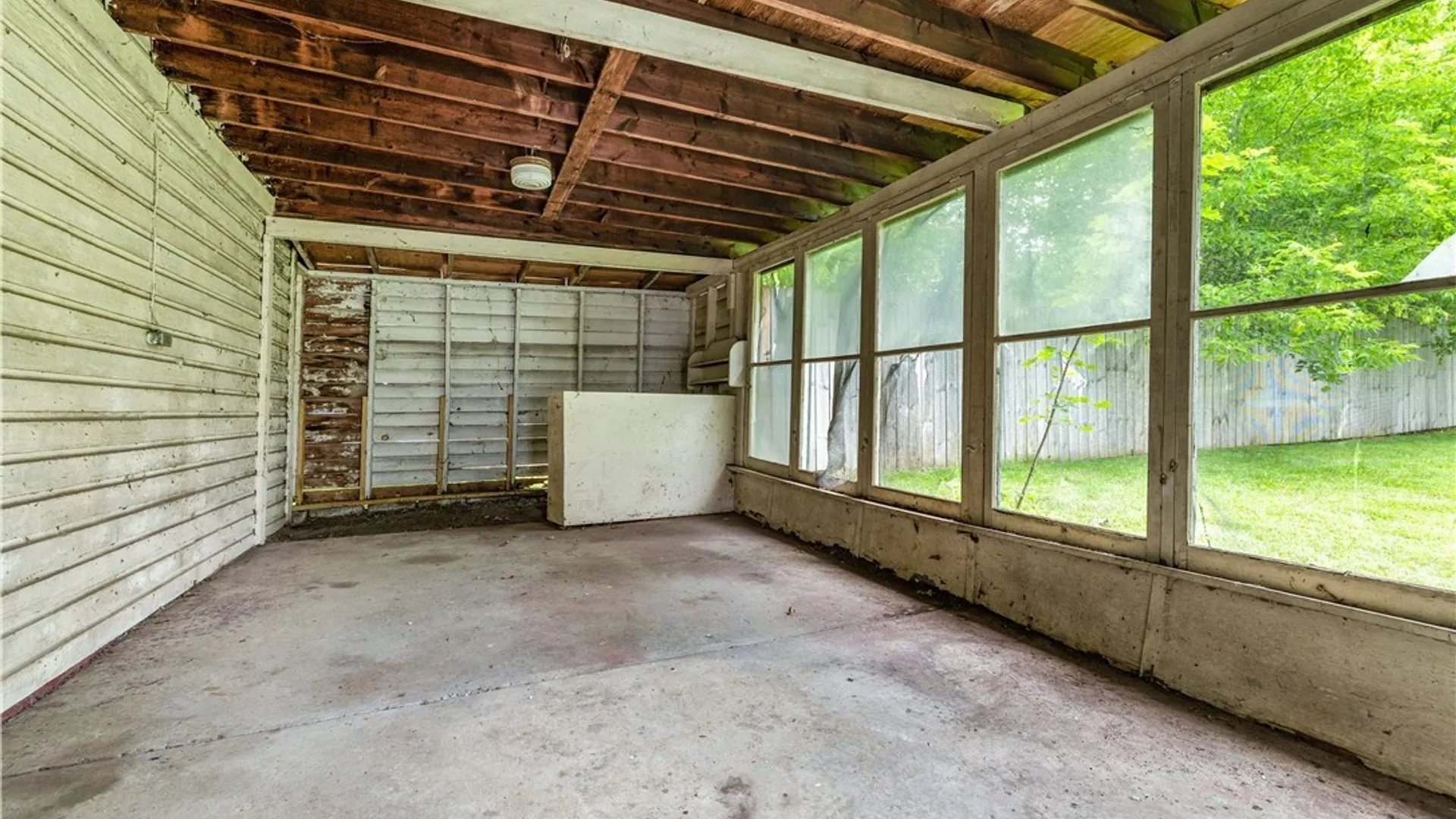 Property at 913 Kellogg Avenue, Utica, NY 13502 43