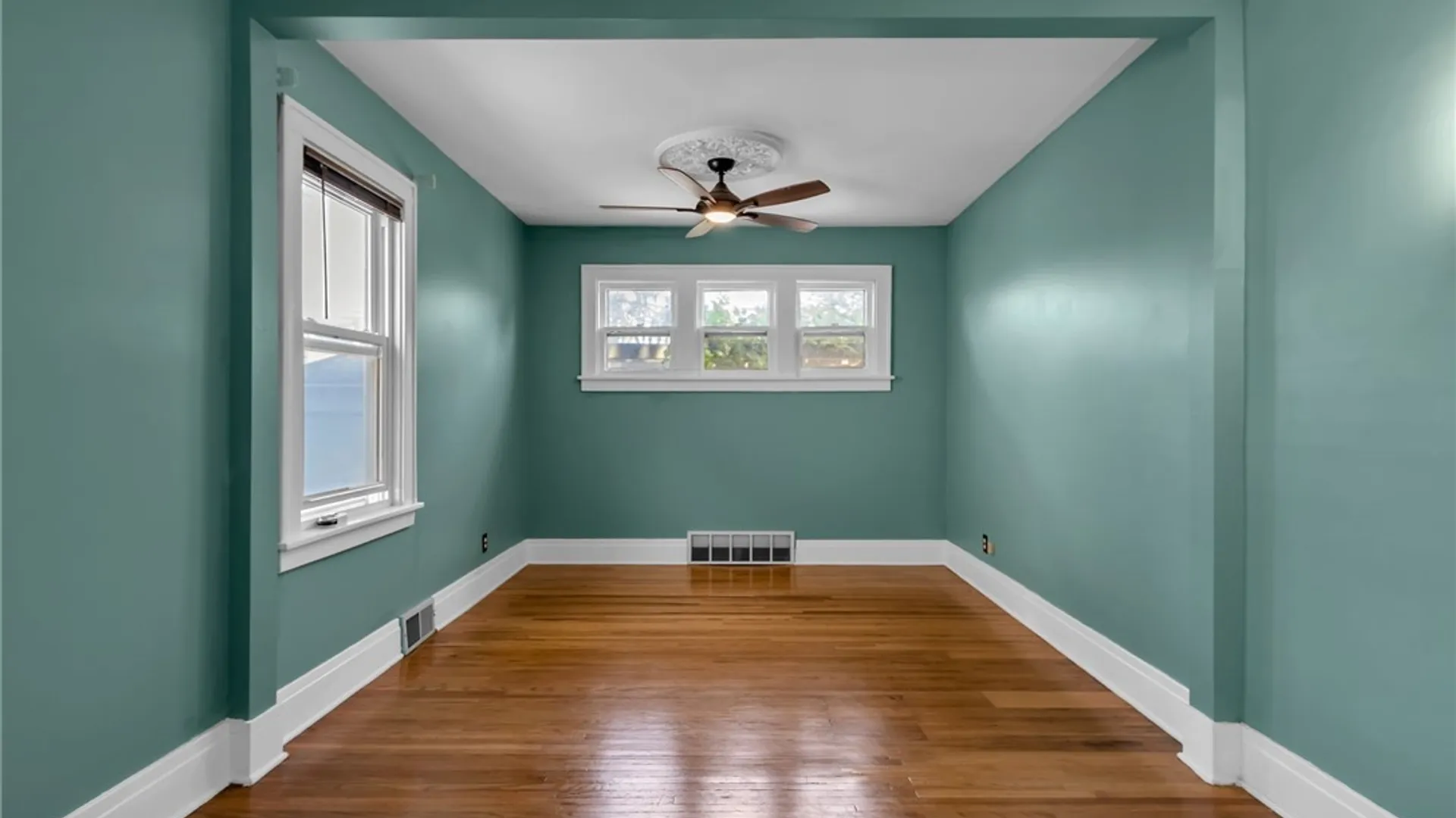Property at 333 North Drive, Buffalo, NY 14216 20