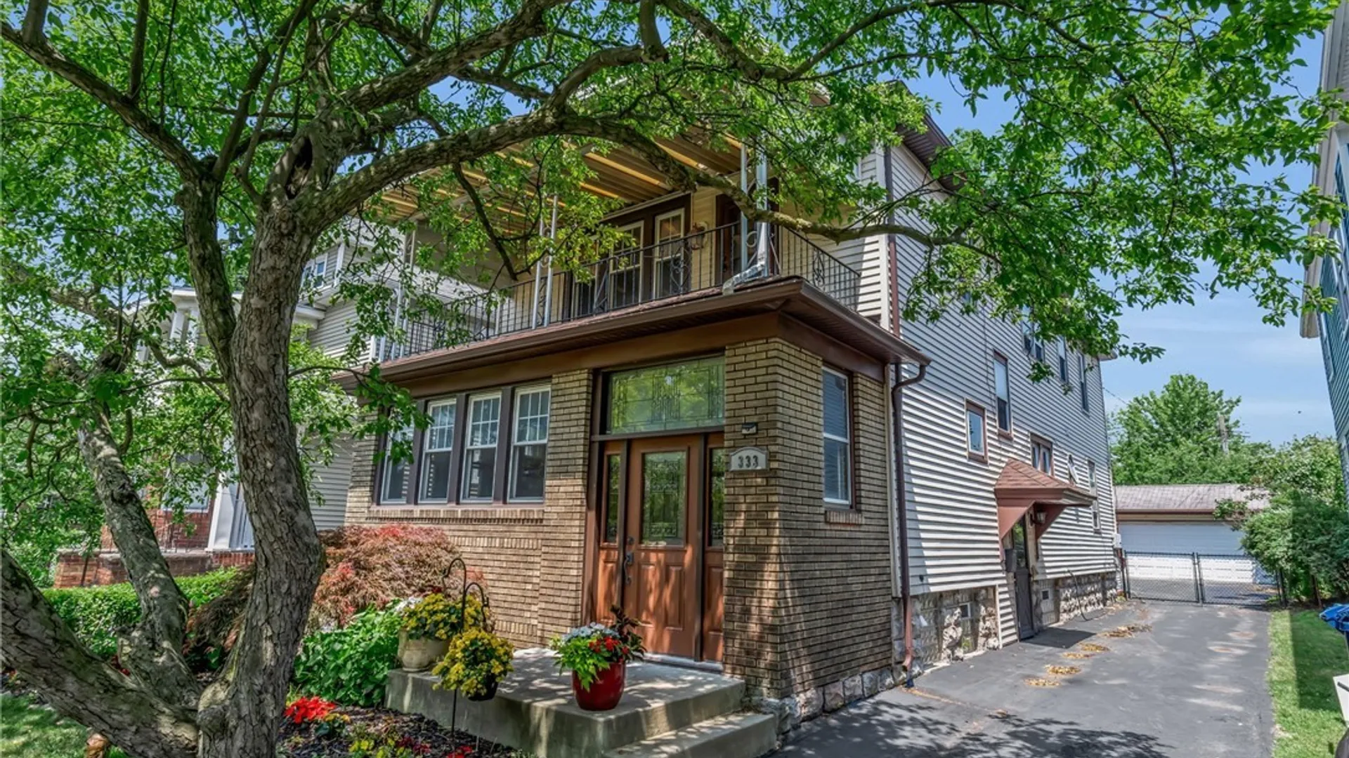 Property at 333 North Drive, Buffalo, NY 14216 4