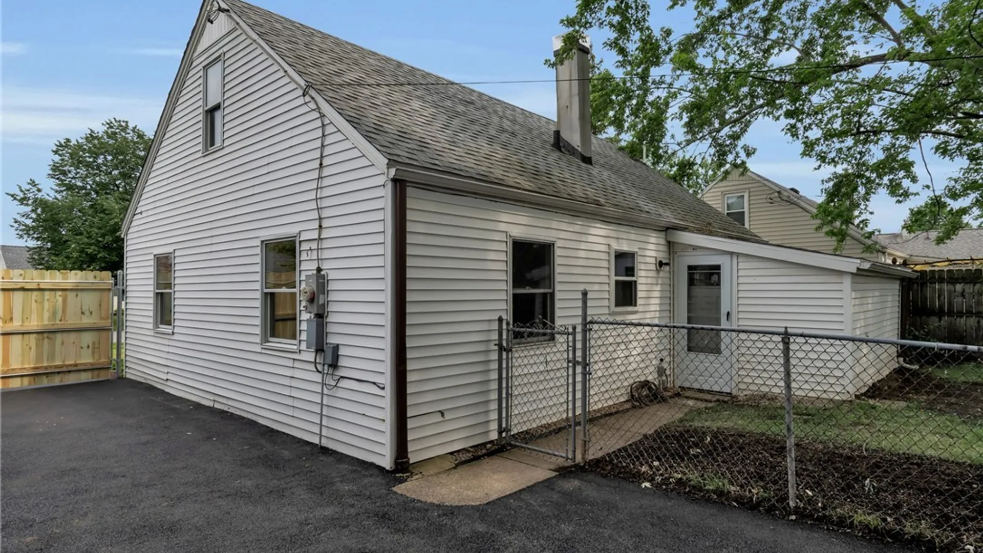 Property at 558 Loretta Street, Tonawanda, NY 14150 26