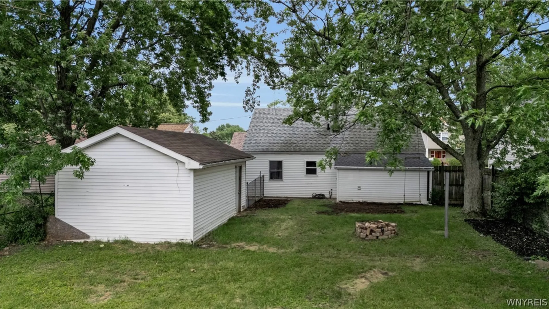 Property at 558 Loretta Street, Tonawanda, NY 14150 27