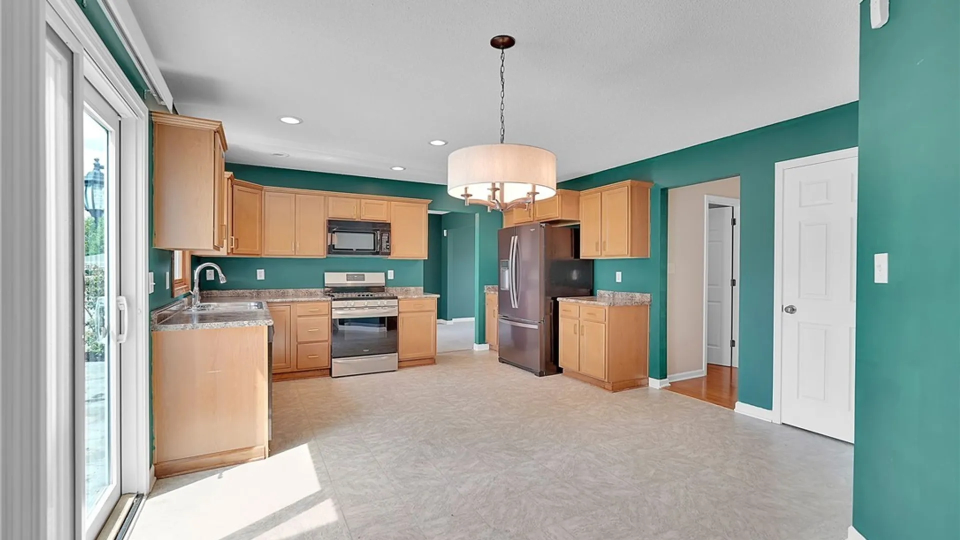 Property at 43 Caldwell Drive, West Seneca, NY 14224 7
