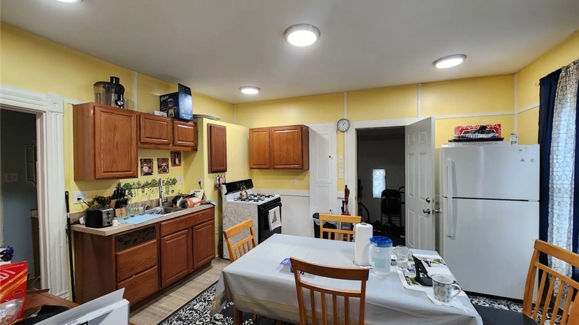 Property at 314 Robinson Street, Syracuse, NY 13203 5