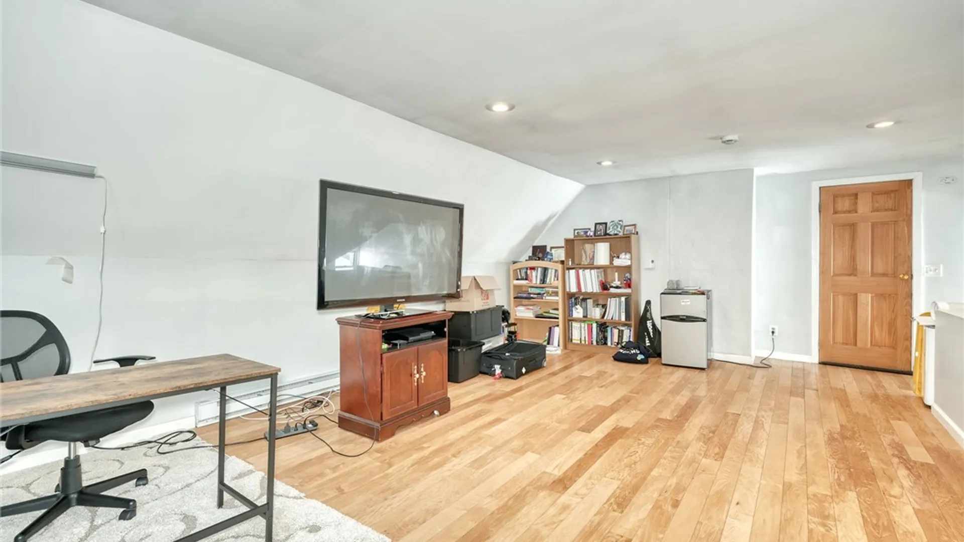 Property at 10 Menlo Place, Rochester, NY 14620 36
