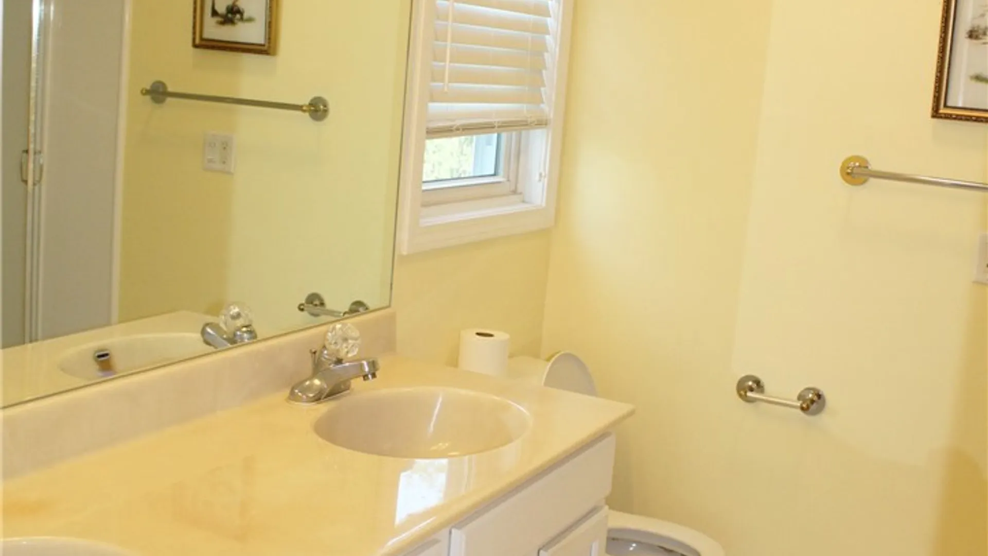 Property at 121 Brittany Circle, Brighton, NY 14618 18