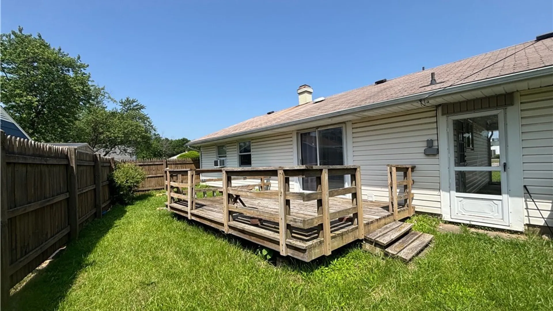 Property at 97 Schwegler Road, Grand Island, NY 14072 4