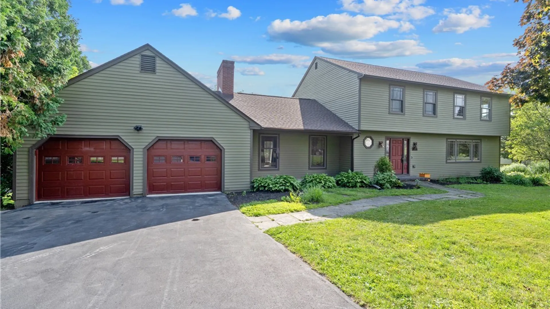 Property at 8294 Prestwick Drive, Manlius, NY 13104 2