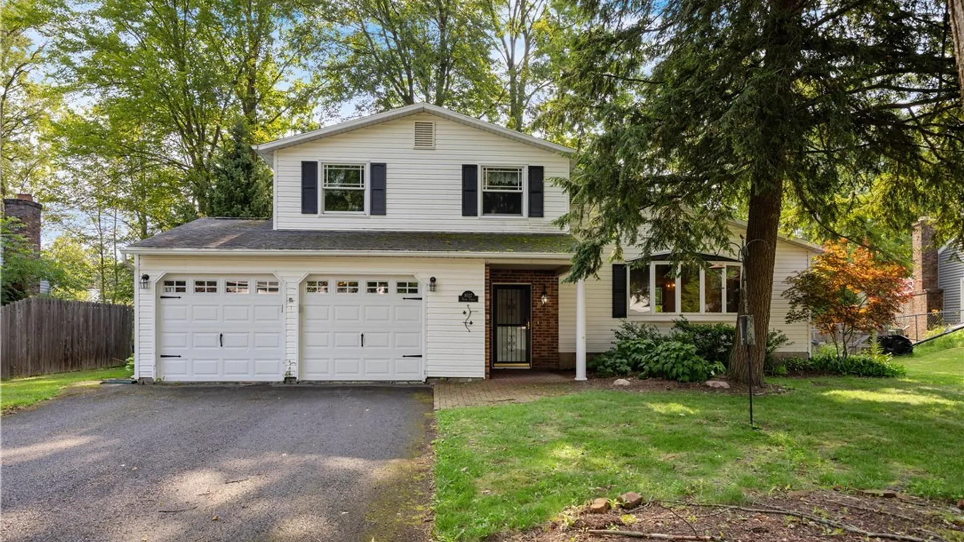 Property at 8027 Thyme Circle, Clay, NY 13090 2