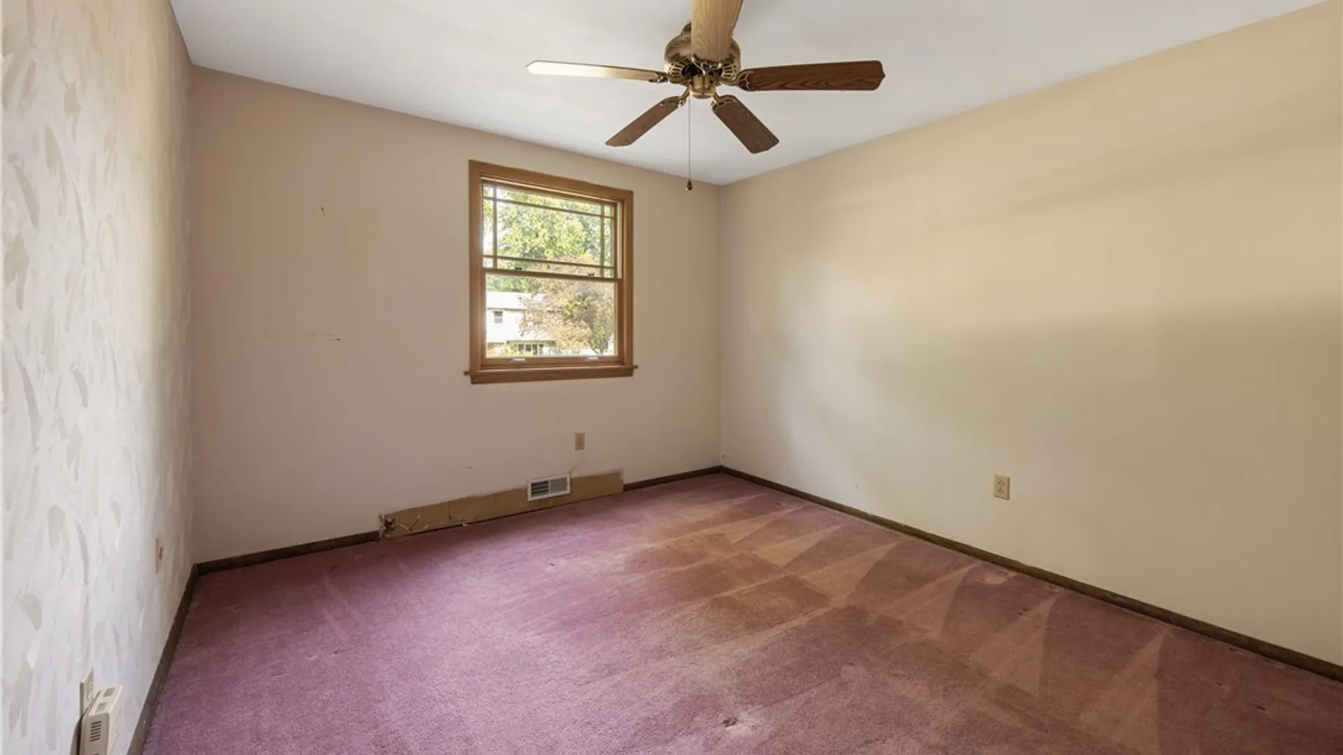 Property at 8027 Thyme Circle, Clay, NY 13090 22