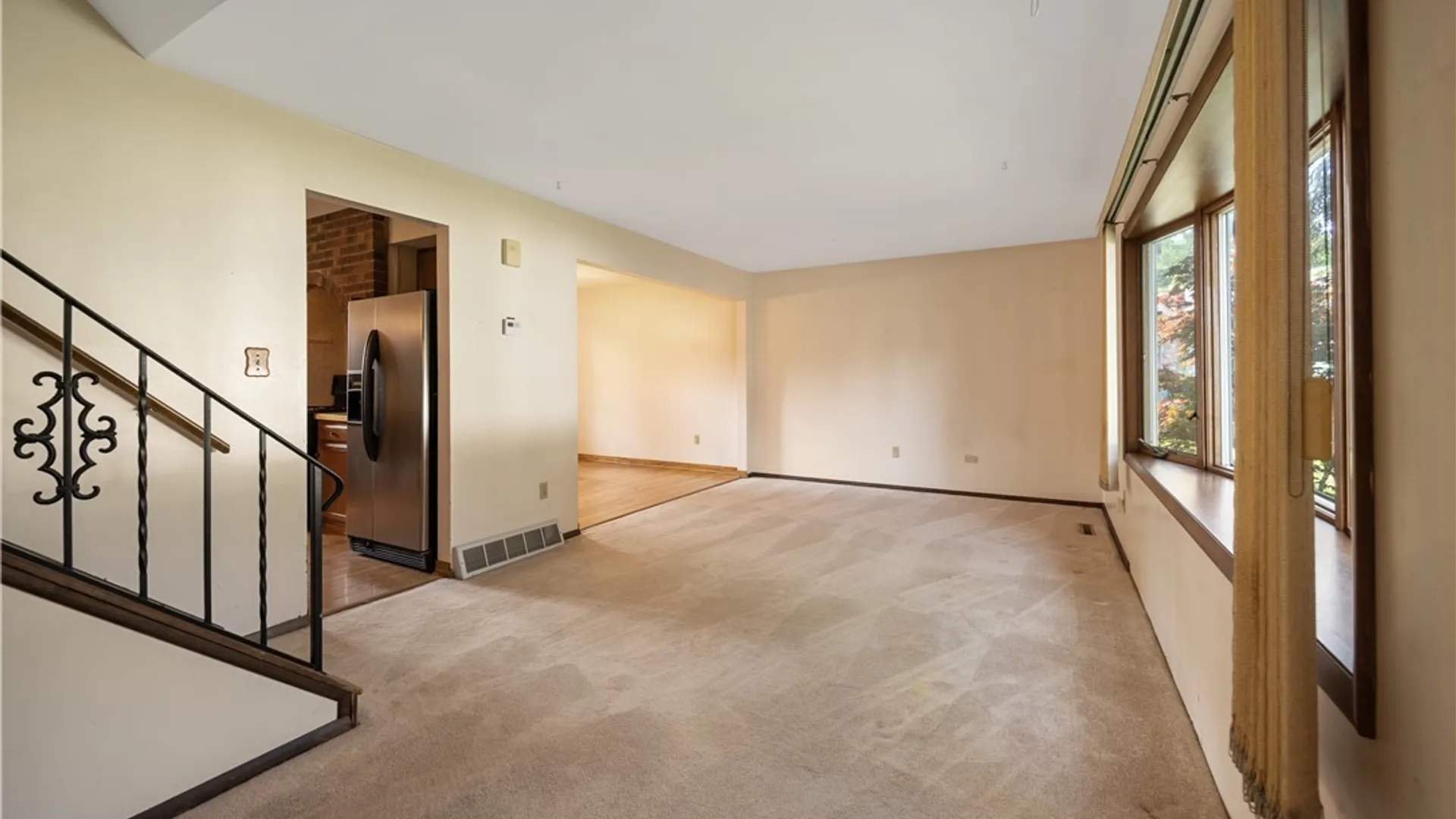 Property at 8027 Thyme Circle, Clay, NY 13090 7