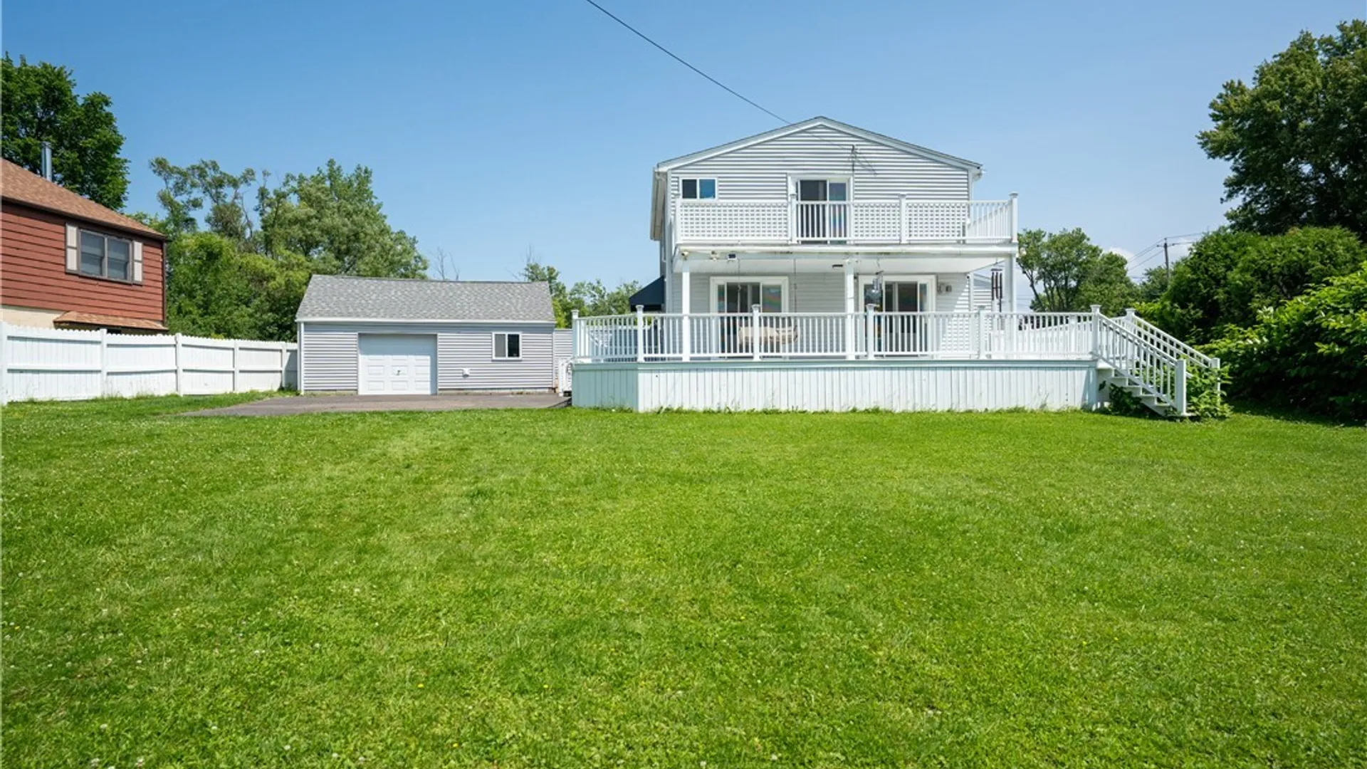 Property at 4093 Bayview Road, Hamburg, NY 14219 2