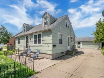 Property at 1852 Parker Blvd, Tonawanda, NY 14150