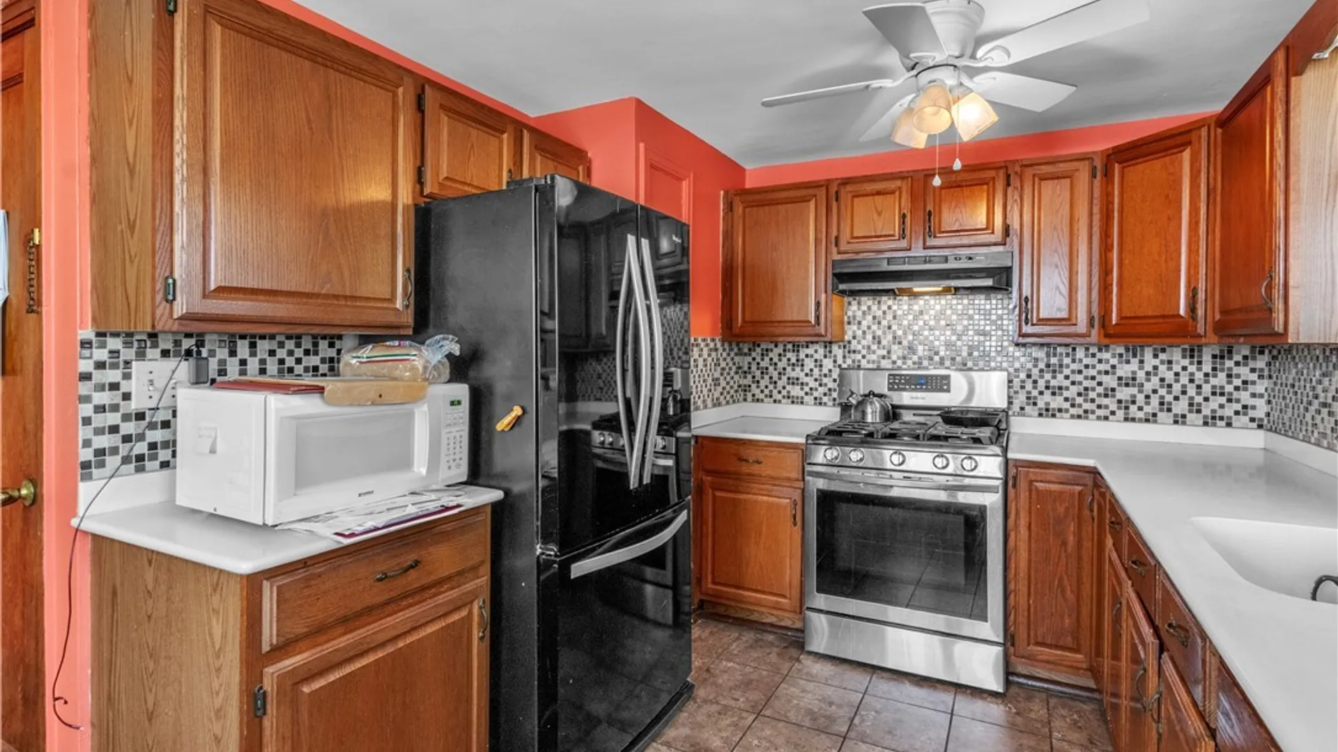 Property at 1852 Parker Blvd, Tonawanda, NY 14150 27