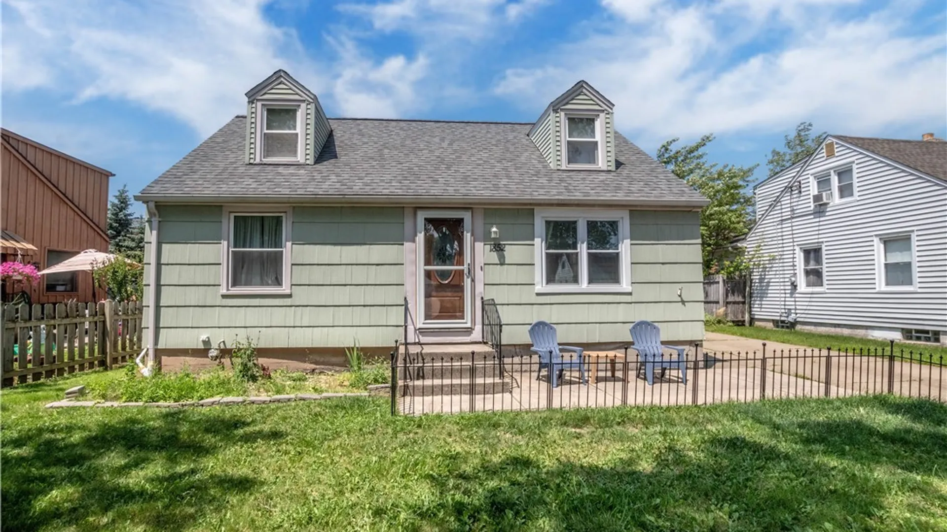 Property at 1852 Parker Blvd, Tonawanda, NY 14150 3
