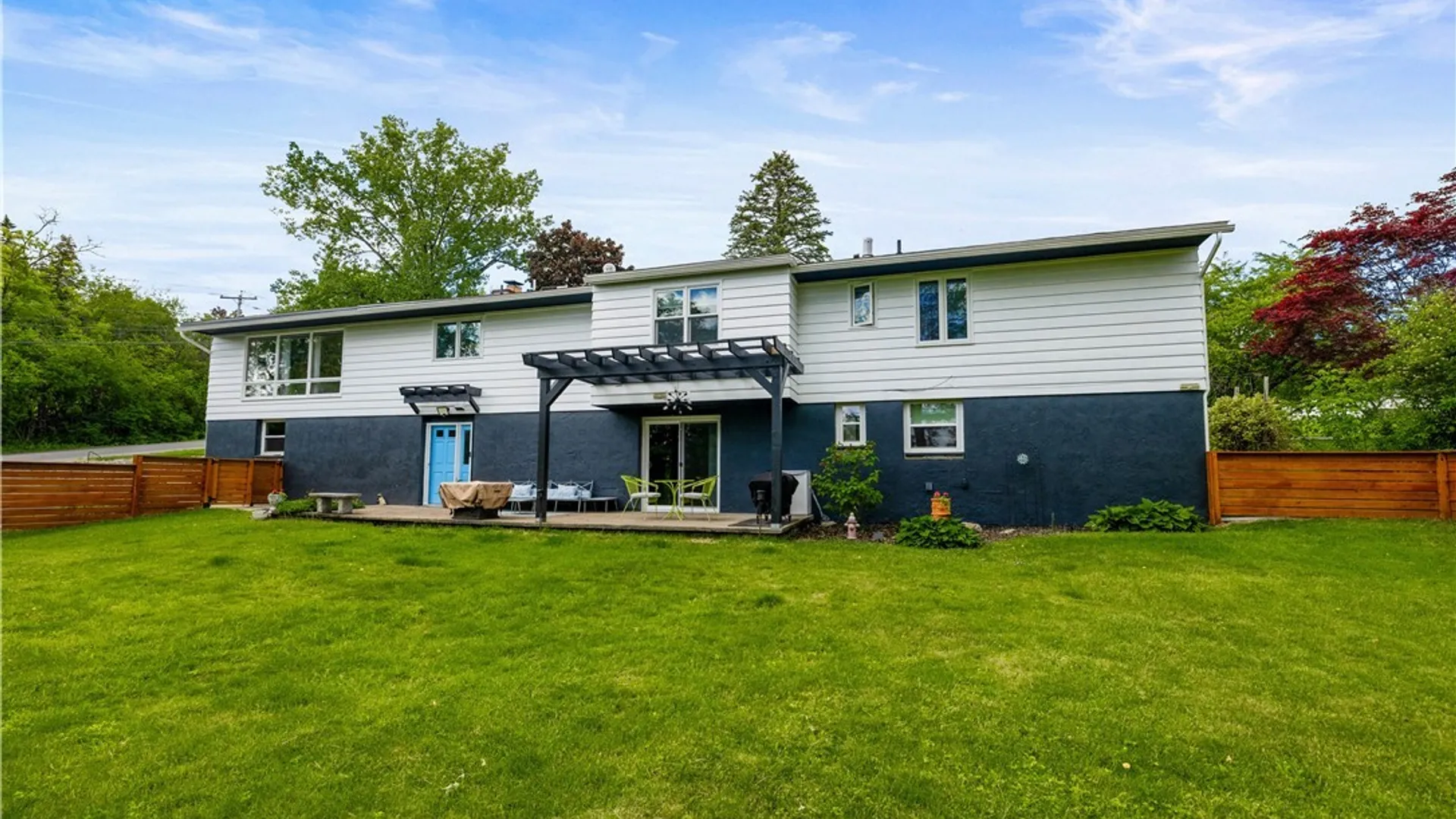 Property at 2 Westwood Lane, New Hartford, NY 13413 3