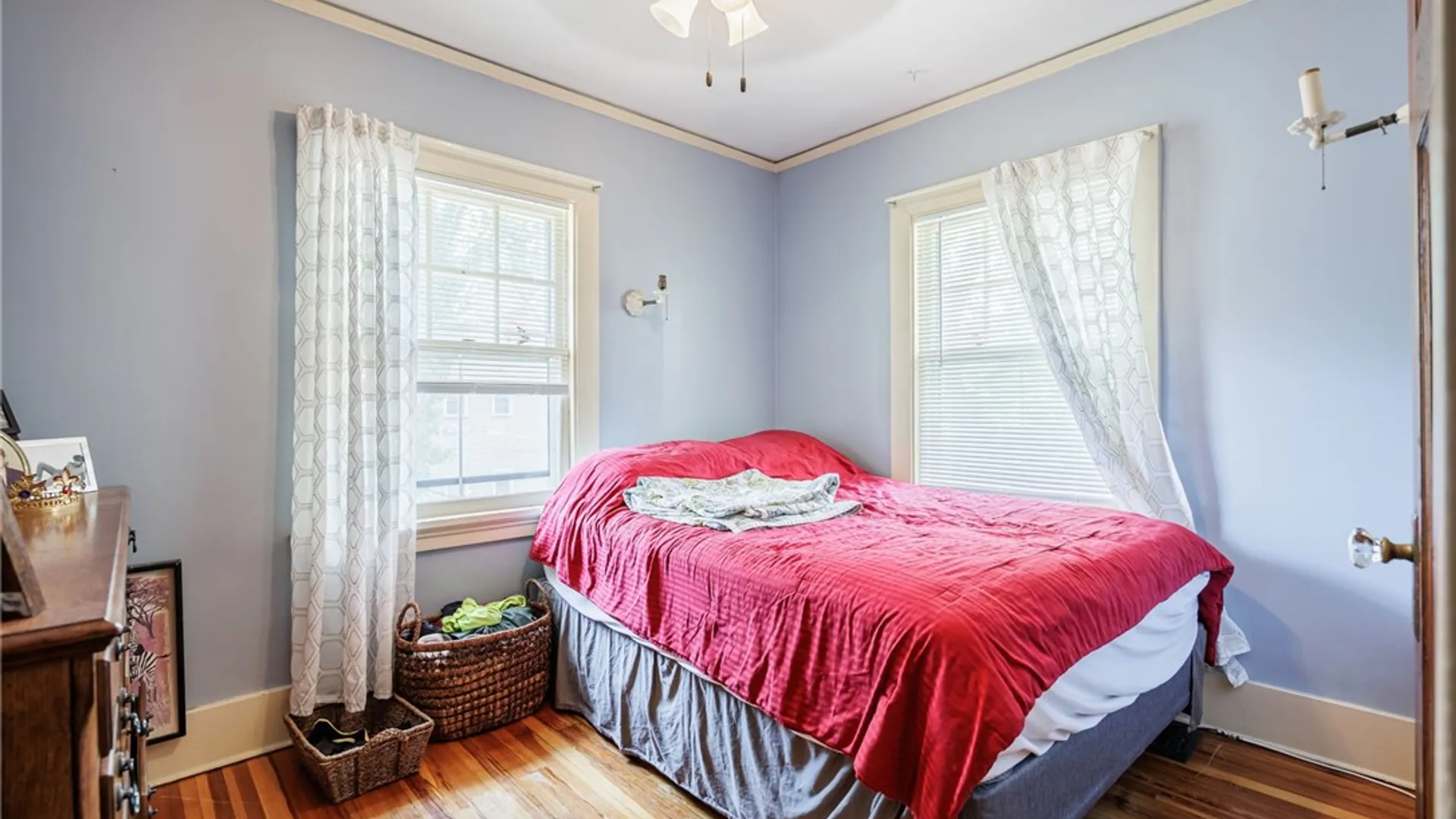 Property at 20 Calumet St, Rochester, NY 14610 15