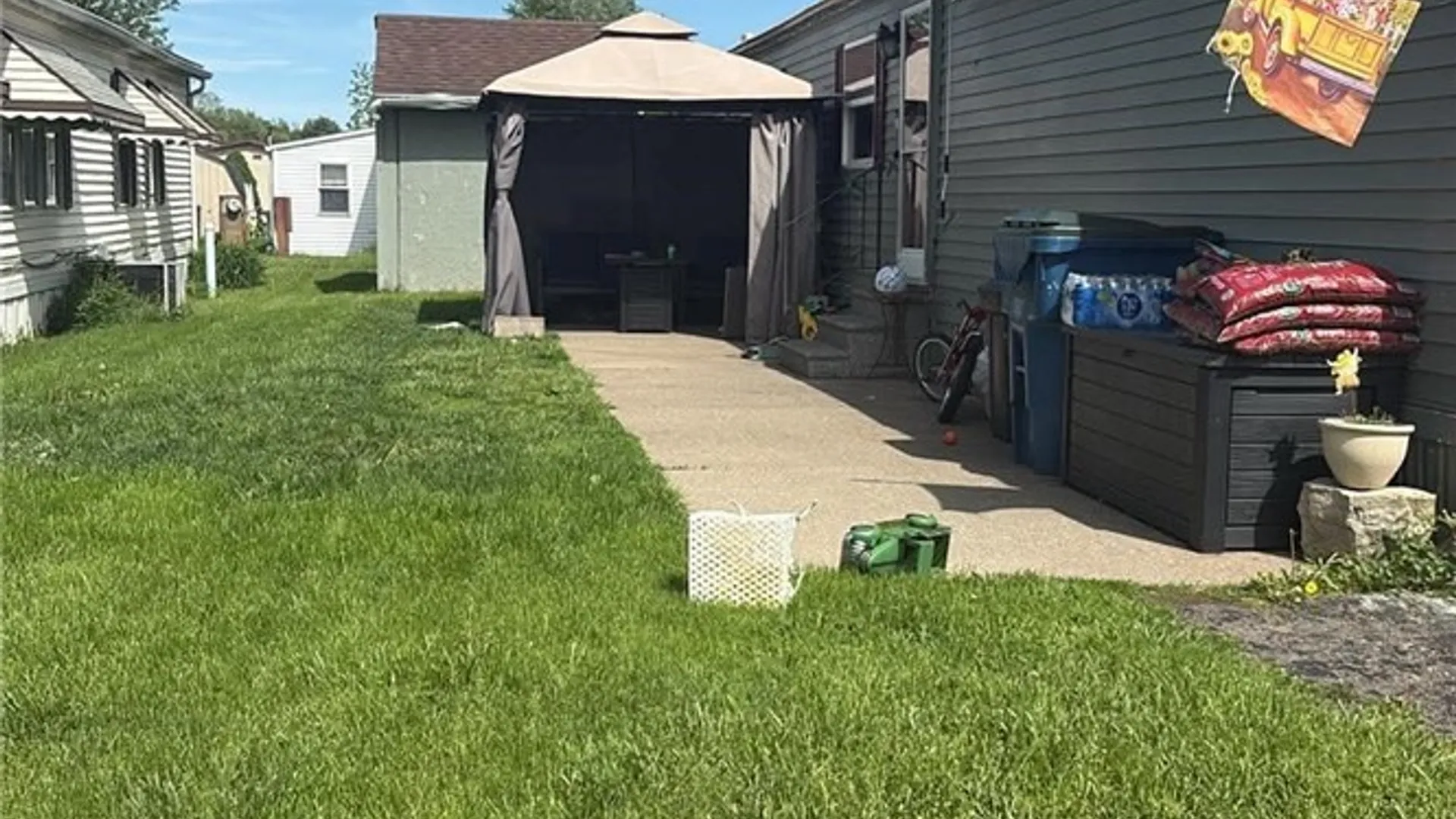 Property at 1408 Elderberry Place, Niagara Falls, NY 14304 13