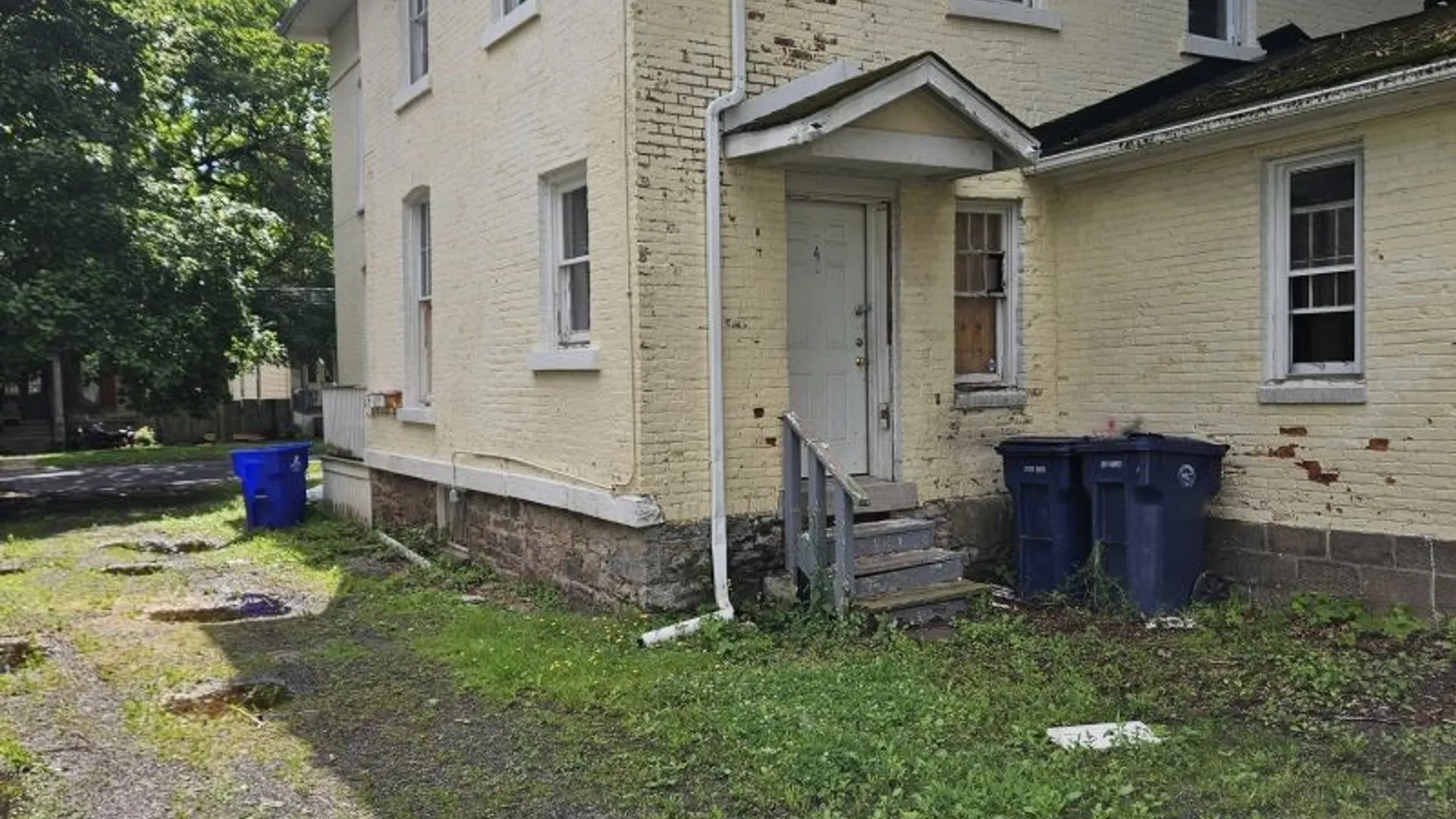 Property at 141 Pine Street, Lockport City, NY 14094 6