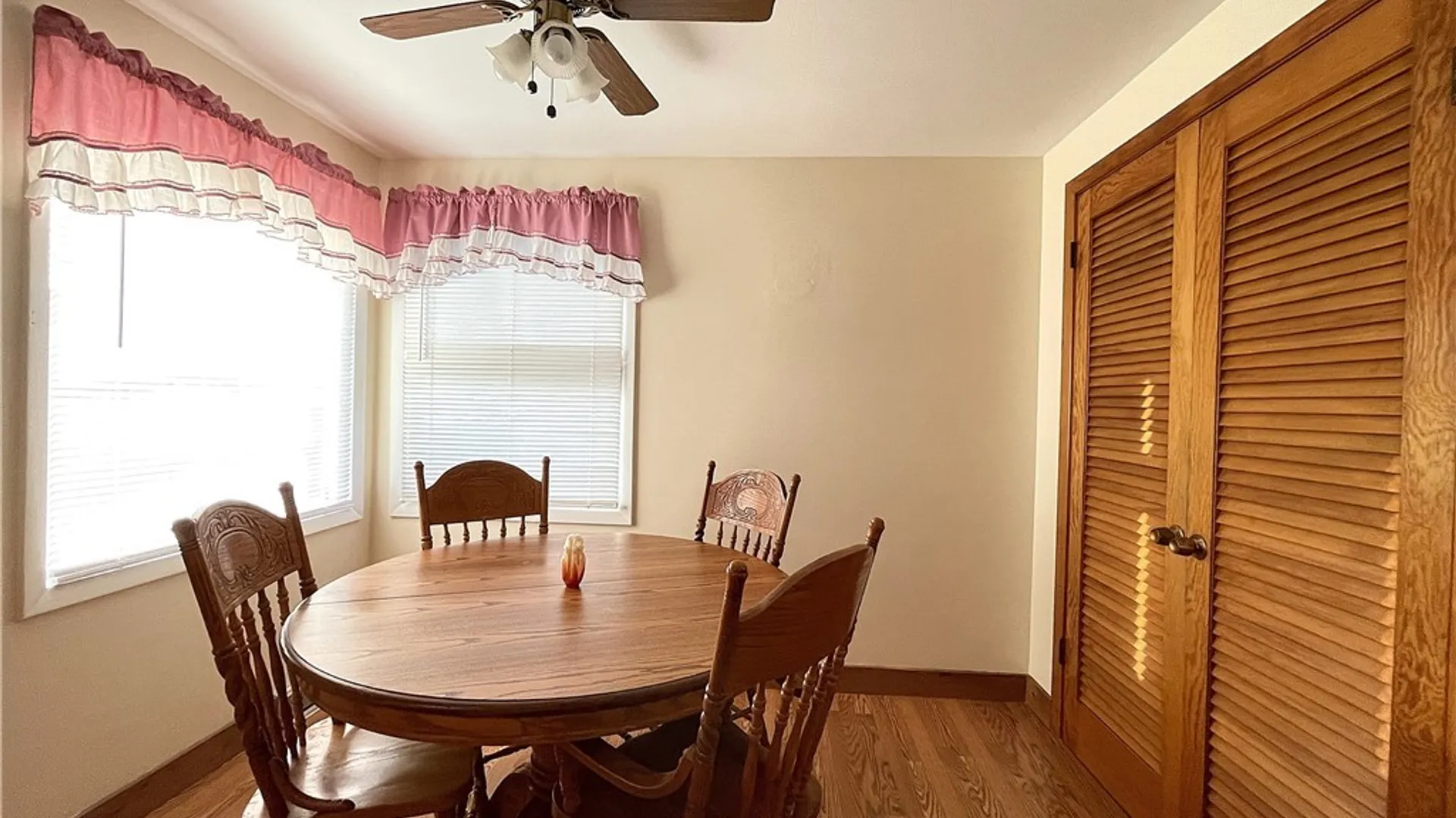 Property at 8135 Brookwood Drive, Cicero, NY 13039 16