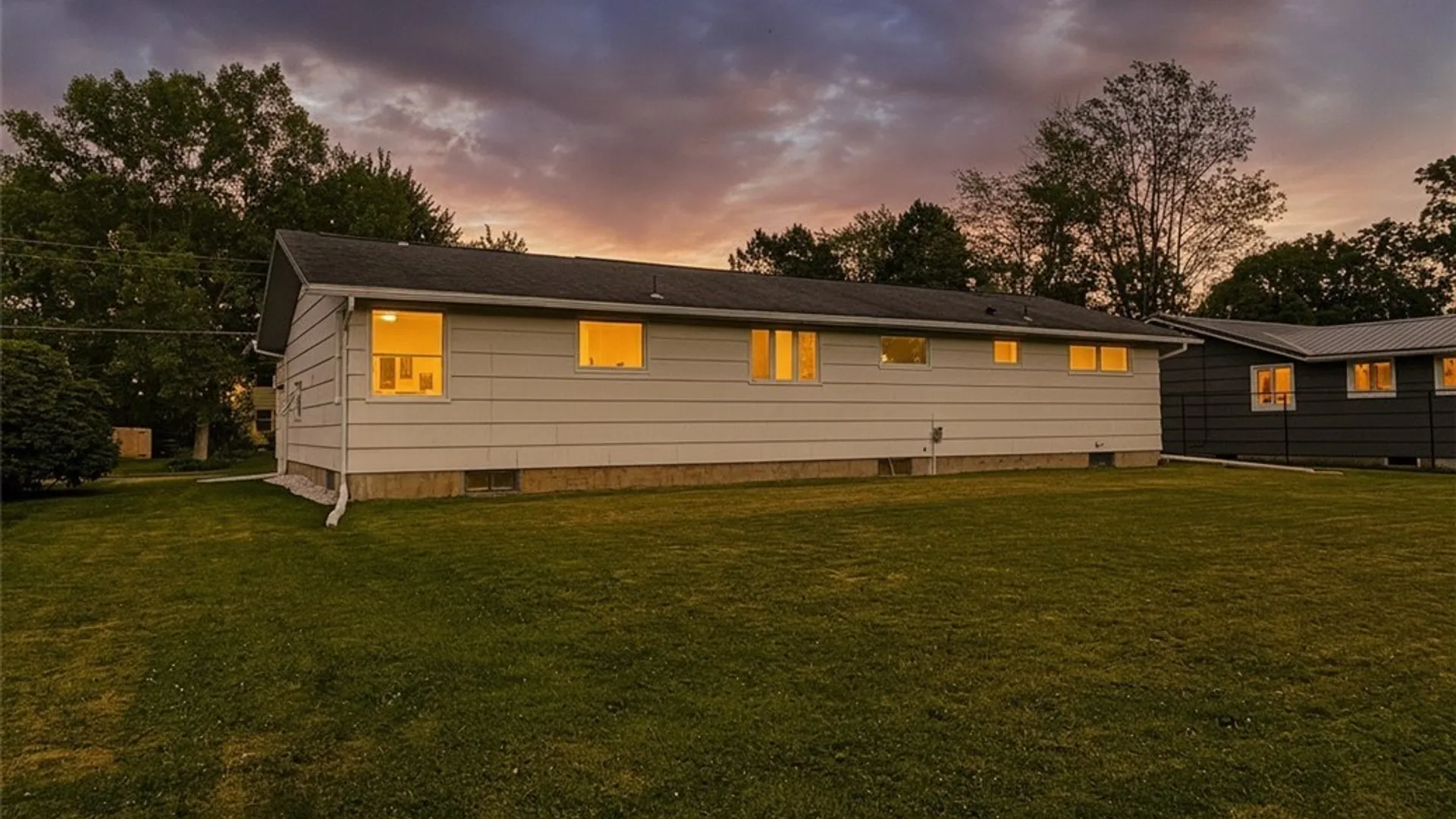 Property at 8135 Brookwood Drive, Cicero, NY 13039 36