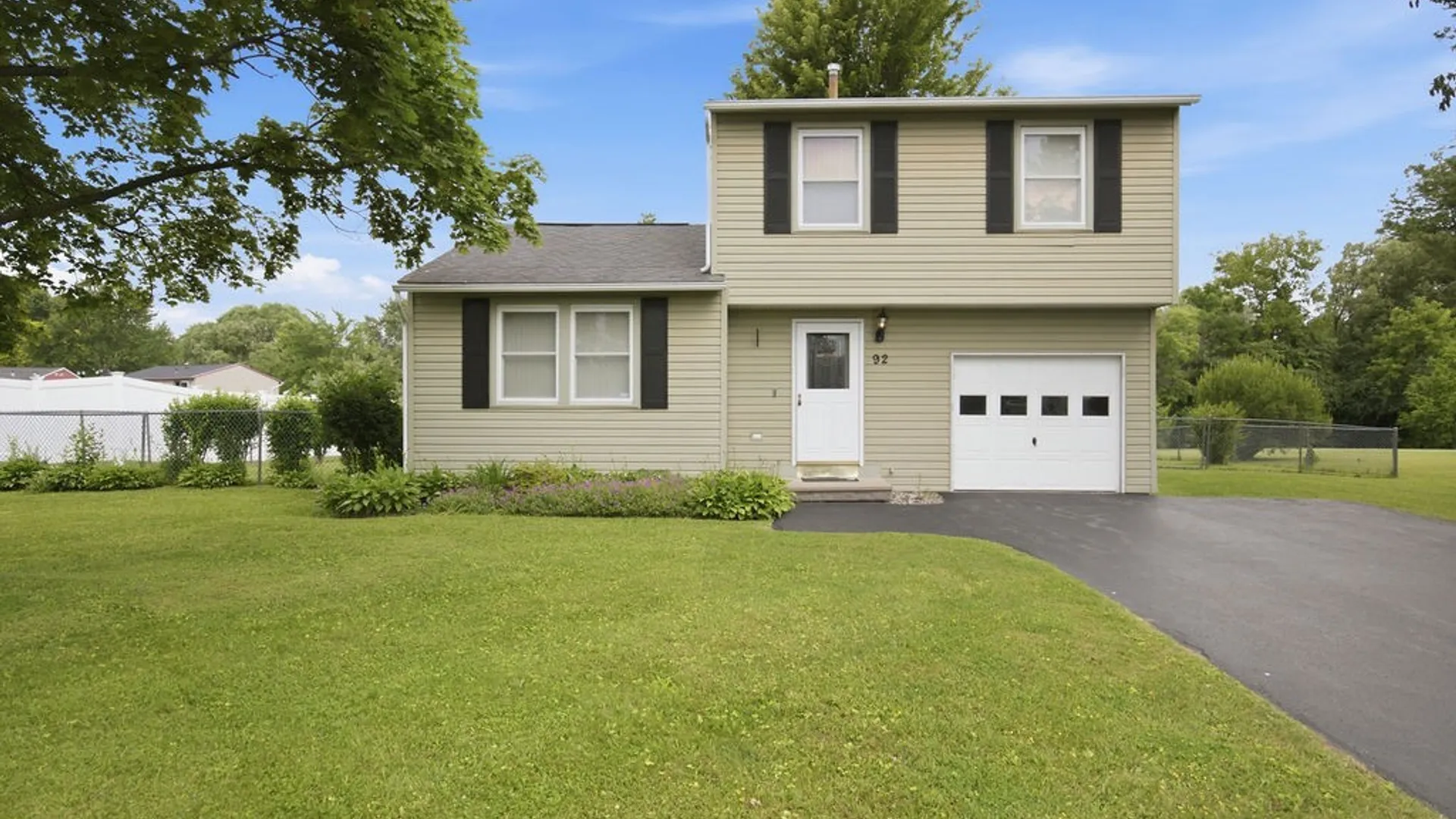 Property at 92 Ferndale Lane, Manlius, NY 13116 2