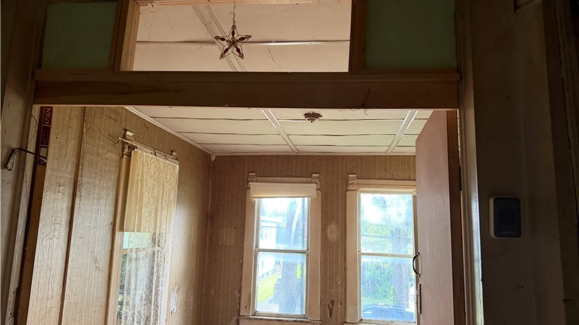 Property at 416 Mccool Avenue, DeWitt, NY 13057 3