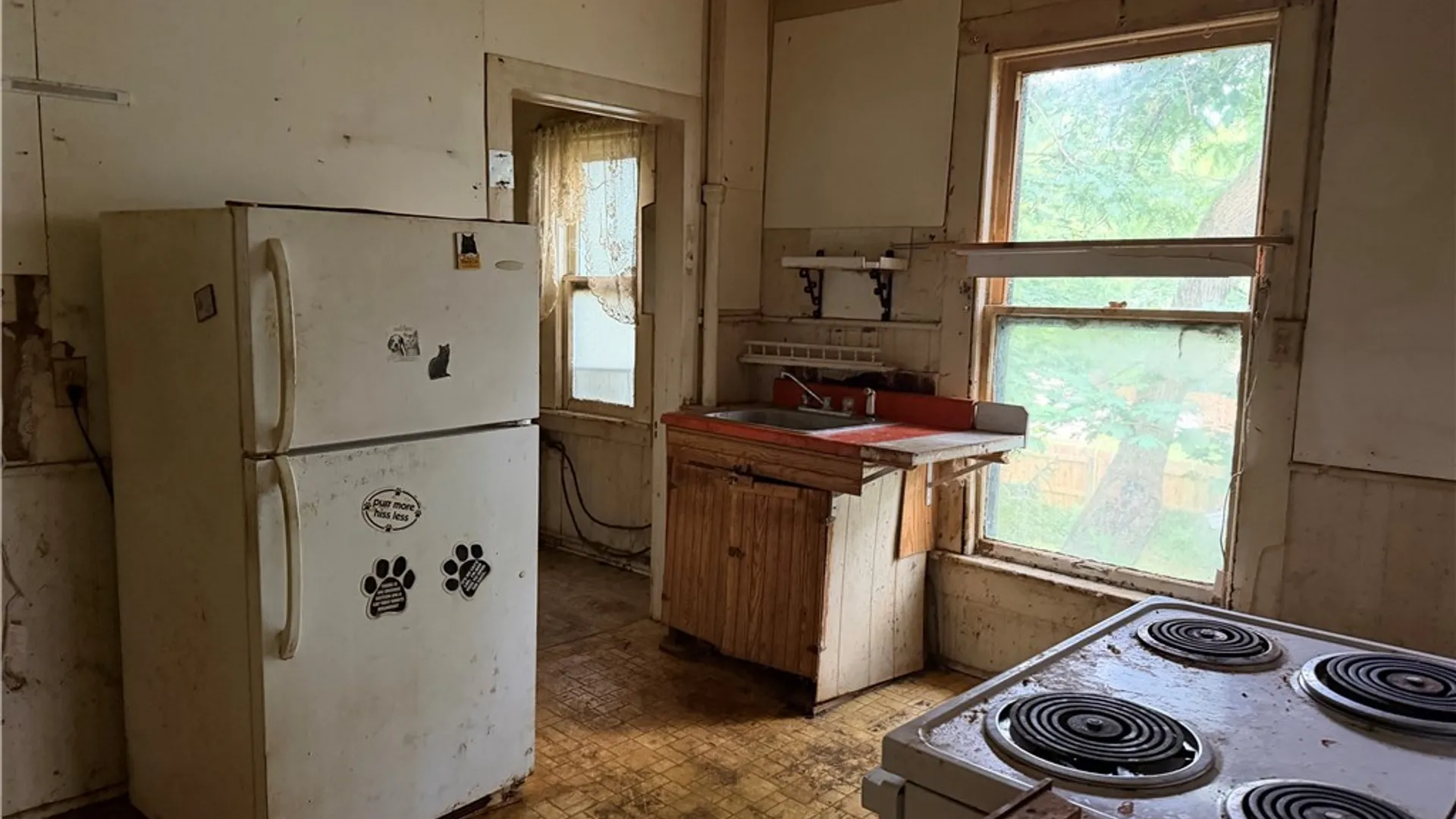 Property at 416 Mccool Avenue, DeWitt, NY 13057 8