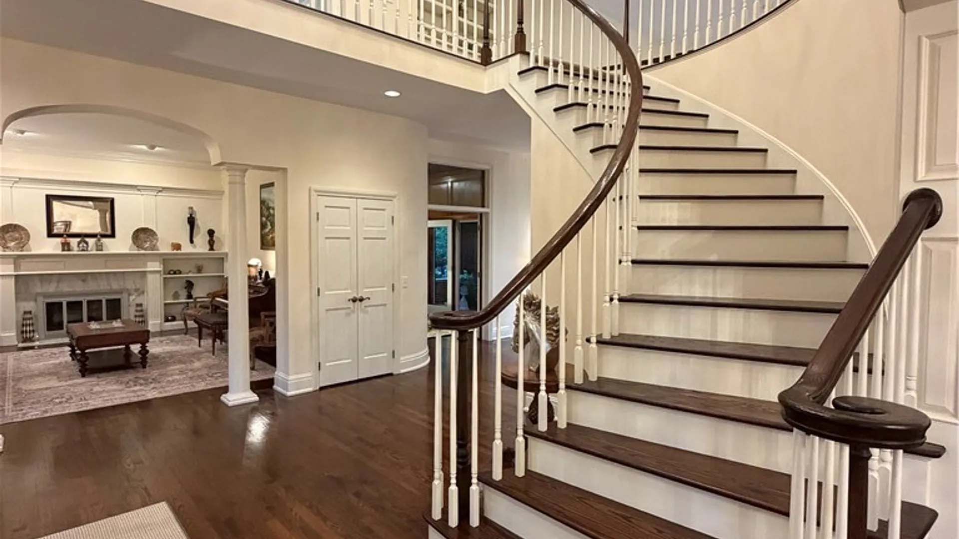 Property at 9680 Rocky Point, Clarence, NY 14031 8
