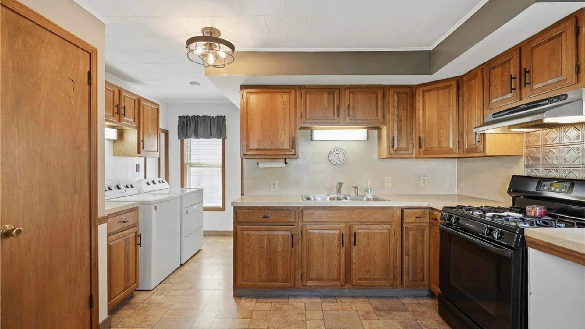 Property at 1019 Willis Avenue, Syracuse, NY 13204 4
