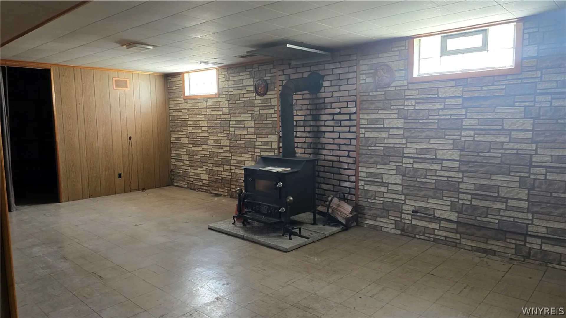 Property at 36 Jamaica Lane, Cheektowaga, NY 14225 16