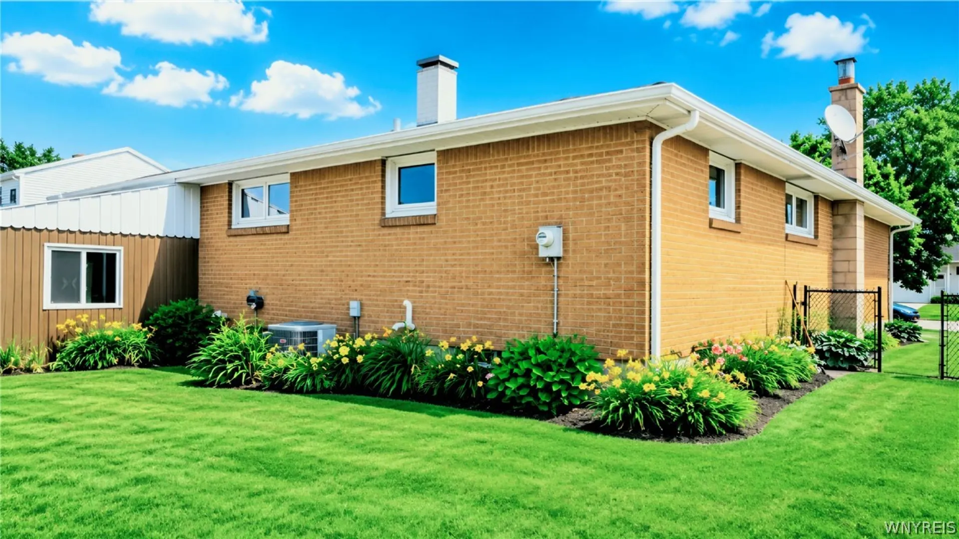 Property at 36 Jamaica Lane, Cheektowaga, NY 14225 17