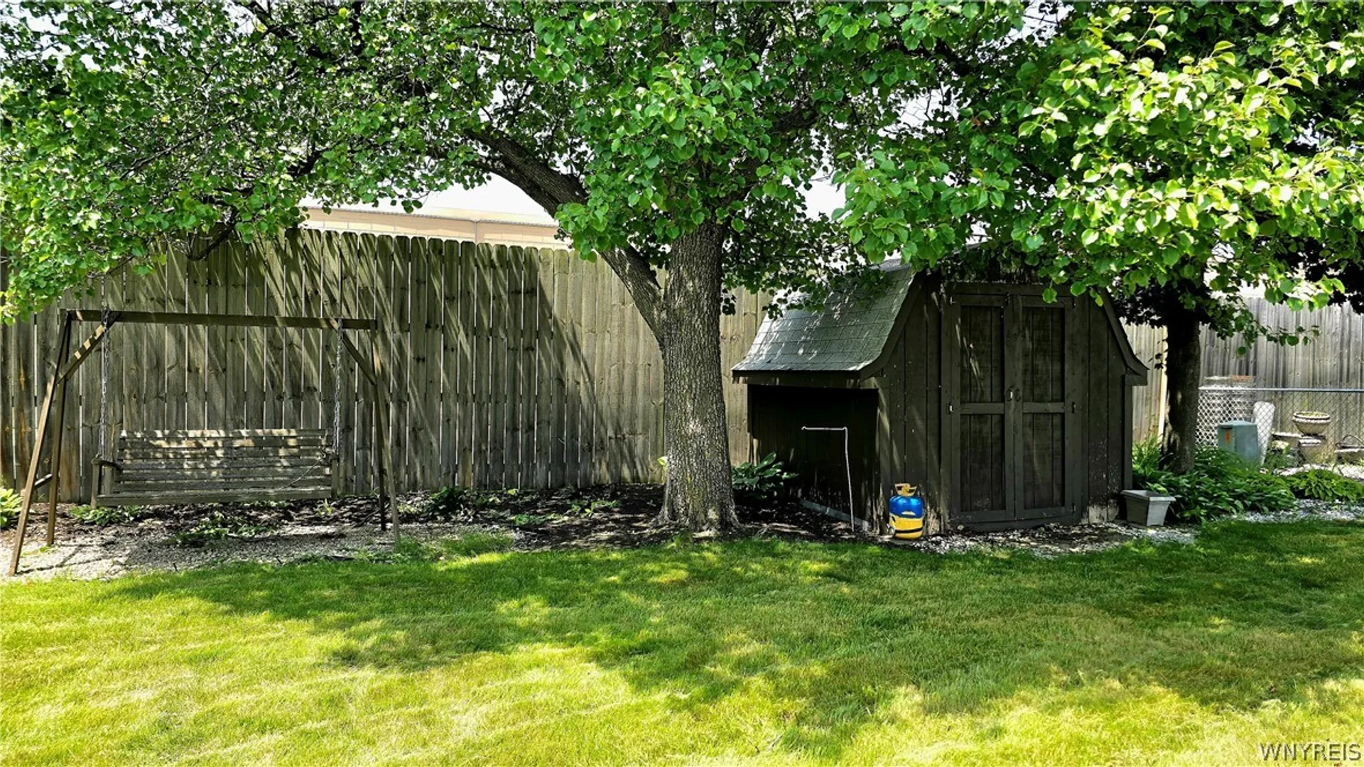 Property at 36 Jamaica Lane, Cheektowaga, NY 14225 18
