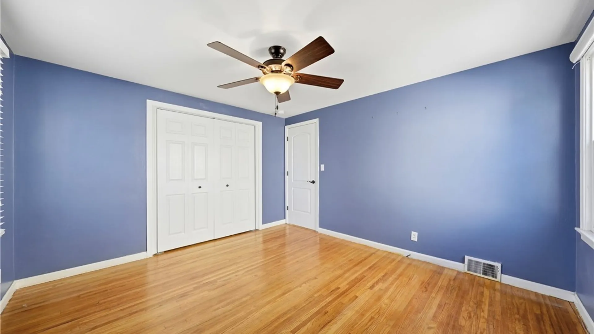 Property at 212 Treadwell Road, Tonawanda, NY 14150 14