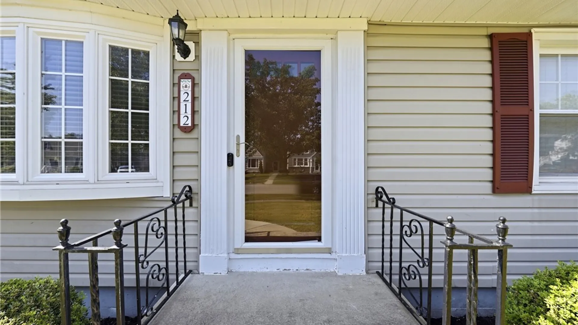 Property at 212 Treadwell Road, Tonawanda, NY 14150 3