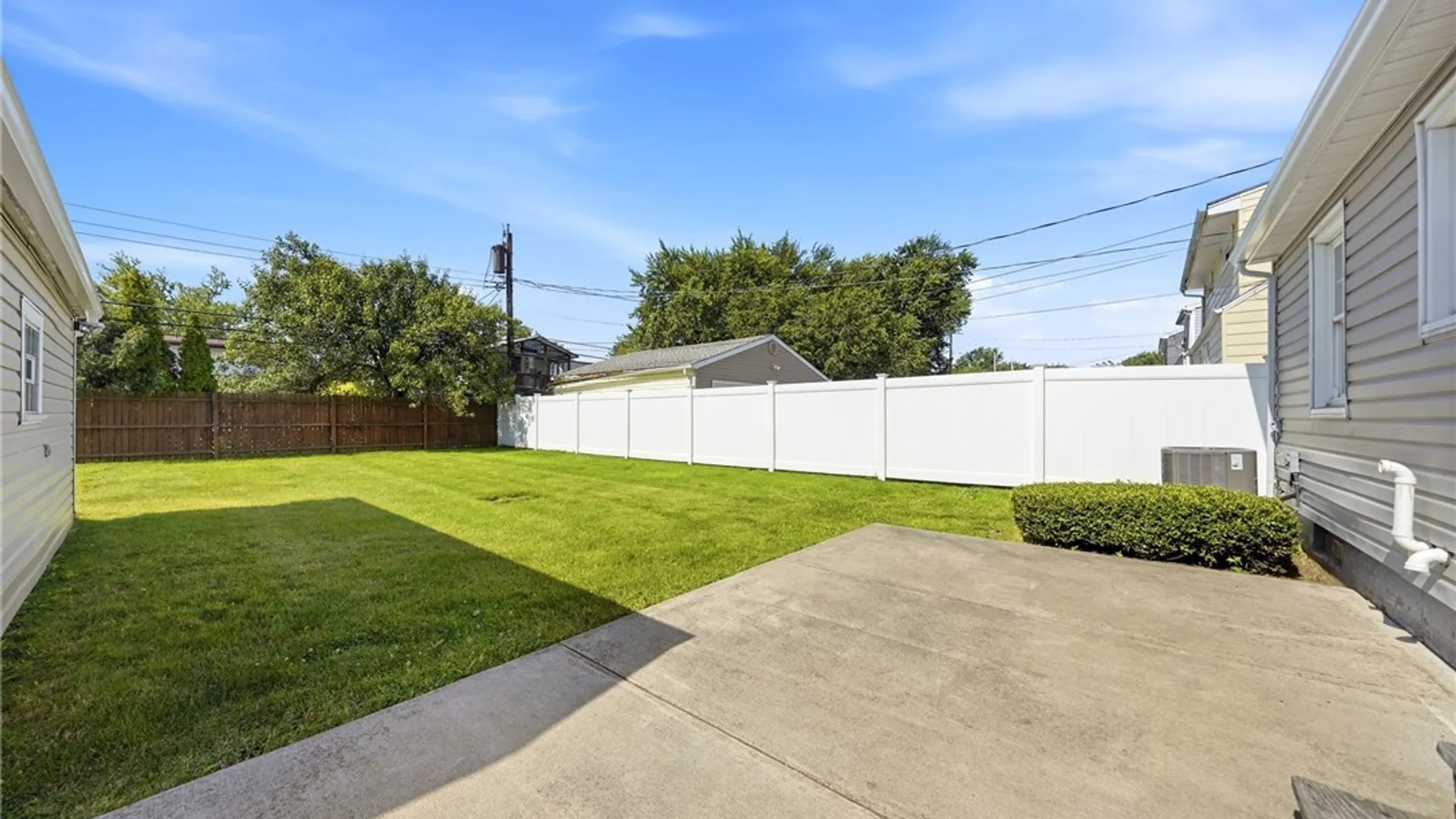 Property at 212 Treadwell Road, Tonawanda, NY 14150 37