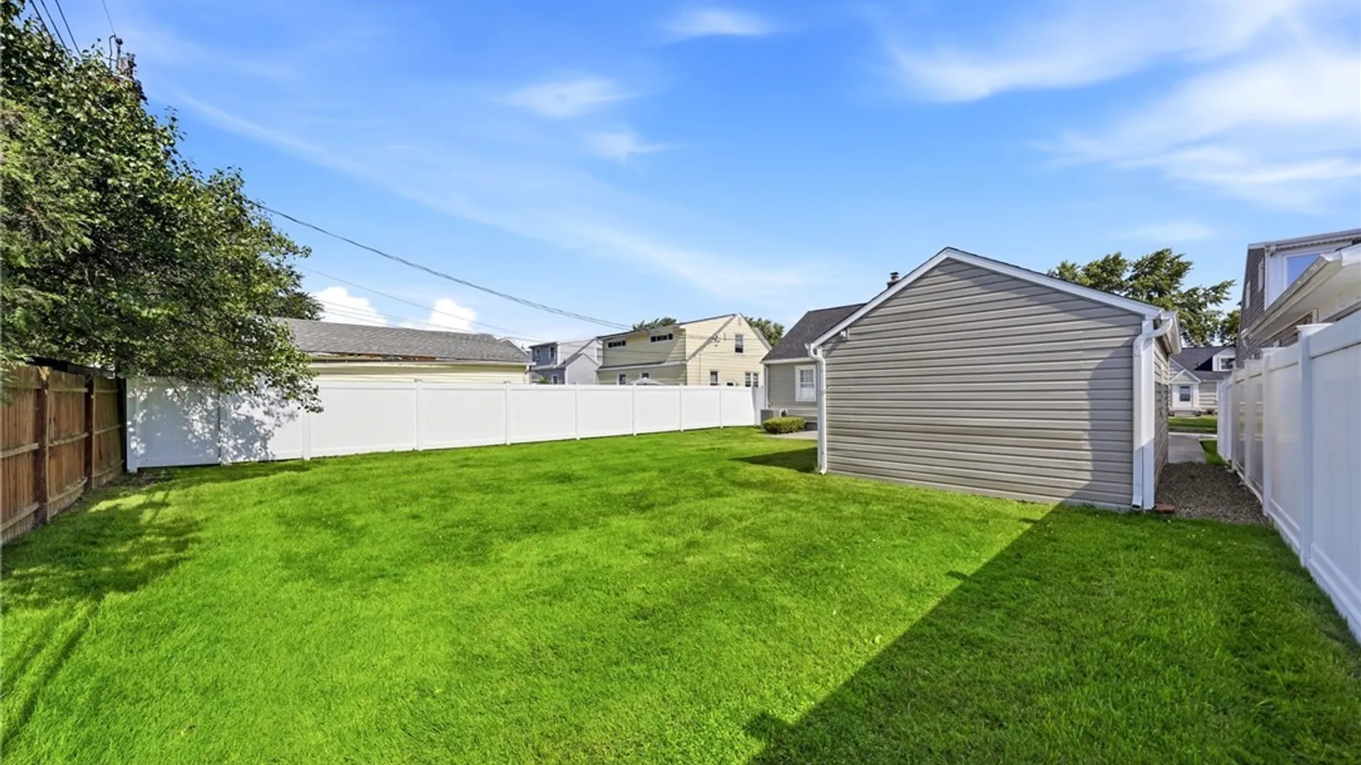 Property at 212 Treadwell Road, Tonawanda, NY 14150 40