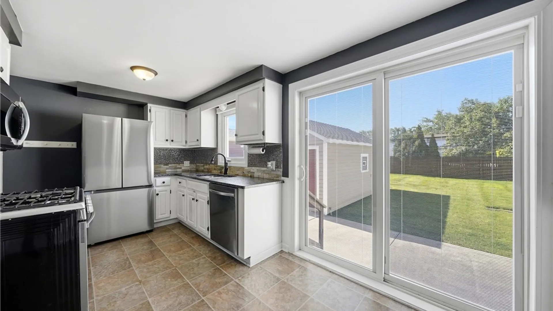 Property at 212 Treadwell Road, Tonawanda, NY 14150 5