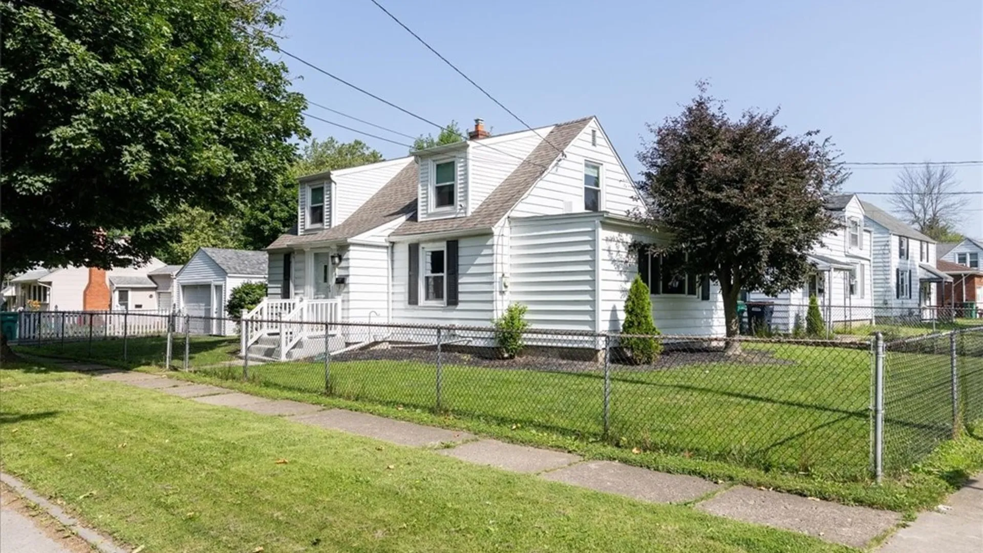 Property at 8116 Lindbergh Avenue, Niagara Falls, NY 14304 15